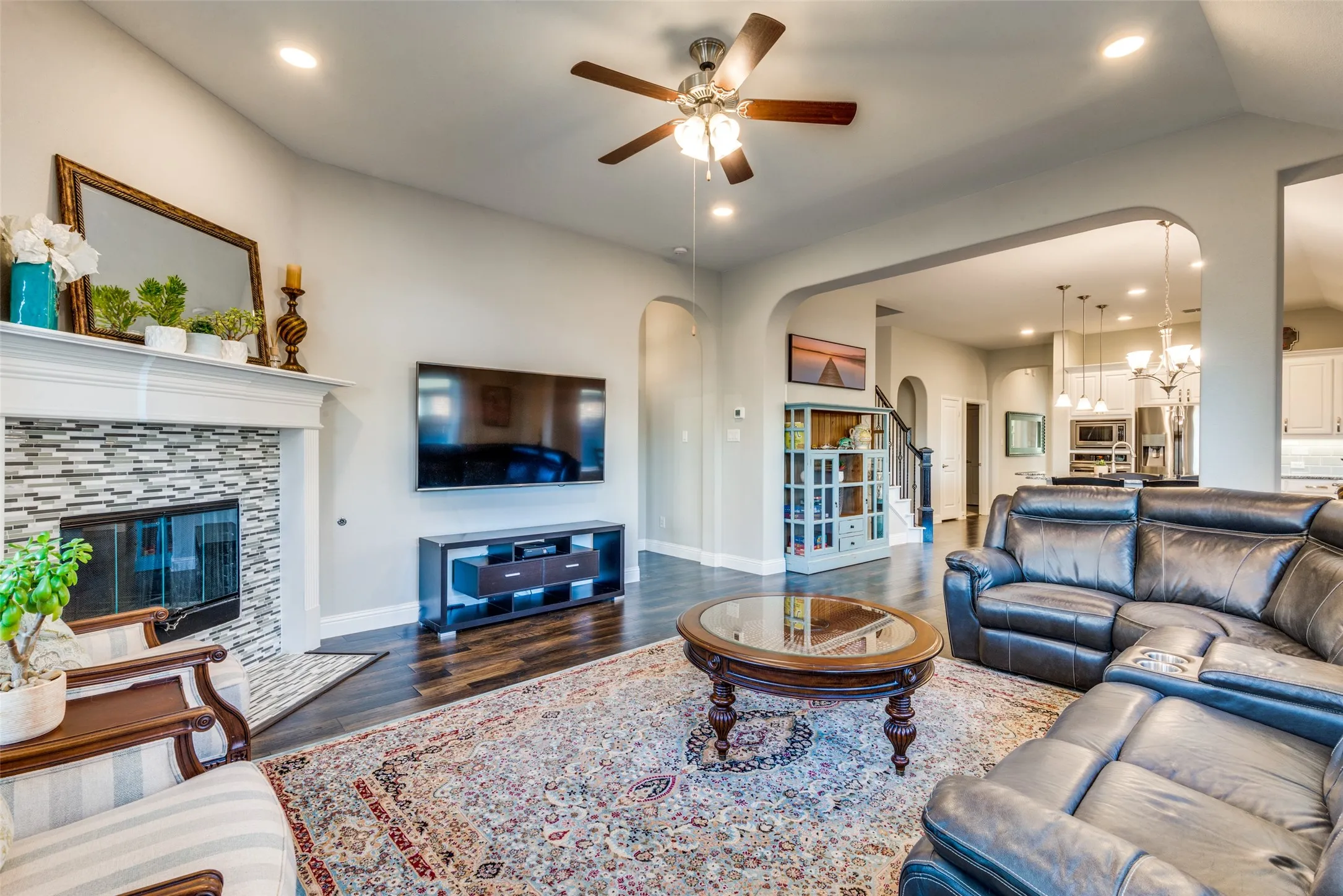 Single Family Residence For Rent in Denton County , 2913 Dockside, Little Elm, Texas 75068, 4 Bedroom, 3 Bathroom, 2 Garage spaces, 2,912 Sqft, built in 2018, mls#21391729, Real Estate Agent in Little Elm, Homes For Rent in Denton county, Homes For Rent in Little Elm, Realtor in Little Elm Texas, Real Estate Brokerage Independent Realty Texas, Luminita Cordes Realtor
