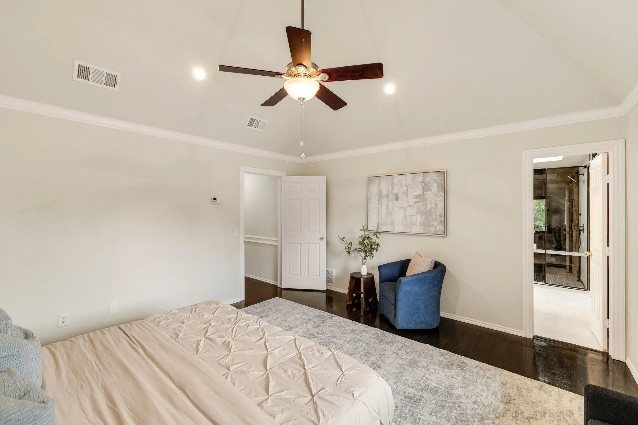 Single Family Residence For Rent in Collin County , 4212 Joshua Lane, Dallas, Texas 75287, 4 Bedroom, 3 Bathroom, 2 Garage spaces, 2,551 Sqft, built in 1981, mls#21391399, Real Estate Agent in Dallas, Homes For Rent in Collin county, Homes For Rent in Dallas, Realtor in Dallas Texas, Real Estate Brokerage Independent Realty Texas, Luminita Cordes Realtor