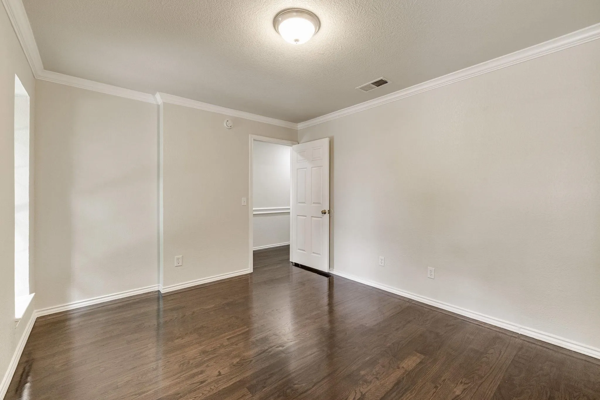Single Family Residence For Rent in Collin County , 4212 Joshua Lane, Dallas, Texas 75287, 4 Bedroom, 3 Bathroom, 2 Garage spaces, 2,551 Sqft, built in 1981, mls#21391399, Real Estate Agent in Dallas, Homes For Rent in Collin county, Homes For Rent in Dallas, Realtor in Dallas Texas, Real Estate Brokerage Independent Realty Texas, Luminita Cordes Realtor