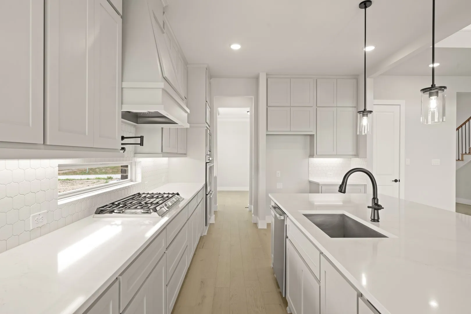 200 Cheyenne Mountain- Kitchen-3