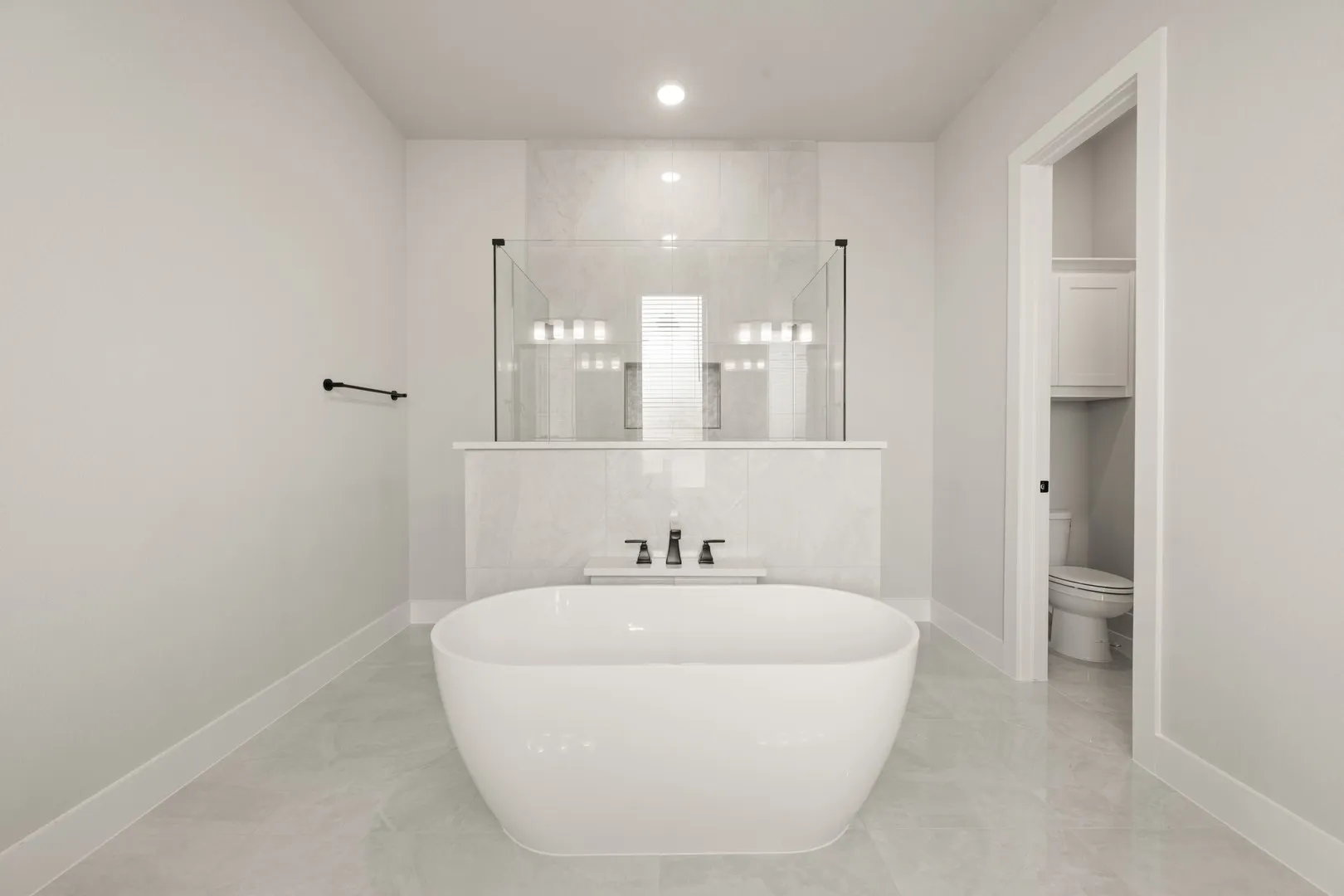 200 Cheyenne Mountain- Primary Suite-4