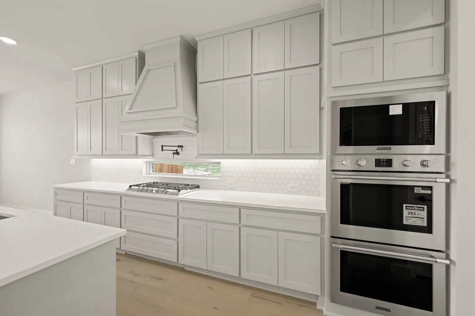 200 Cheyenne Mountain- Kitchen-4