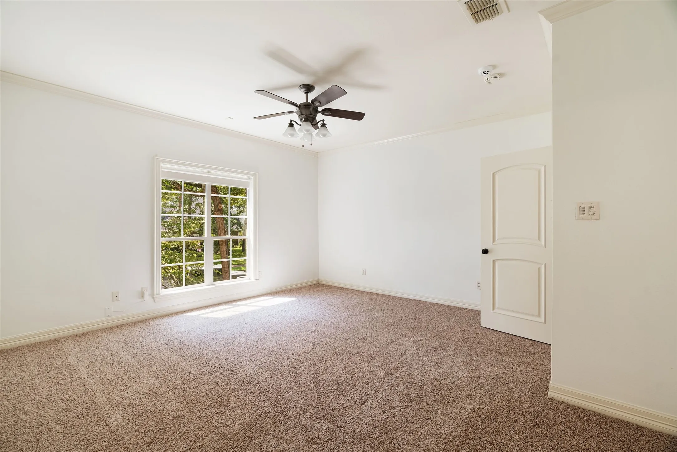 Single Family Residence For Sale in Smith County , 4045 Stonegate Boulevard, Tyler, Texas 75703, 5 Bedroom, 5 Bathroom, 3 Garage spaces, 5,593 Sqft, built in 2004, mls#21389412, Real Estate Agent in Tyler, Homes For Sale in Smith county, Homes For Sale in Tyler, Realtor in Tyler Texas, Real Estate Brokerage Independent Realty Texas, Luminita Cordes Realtor