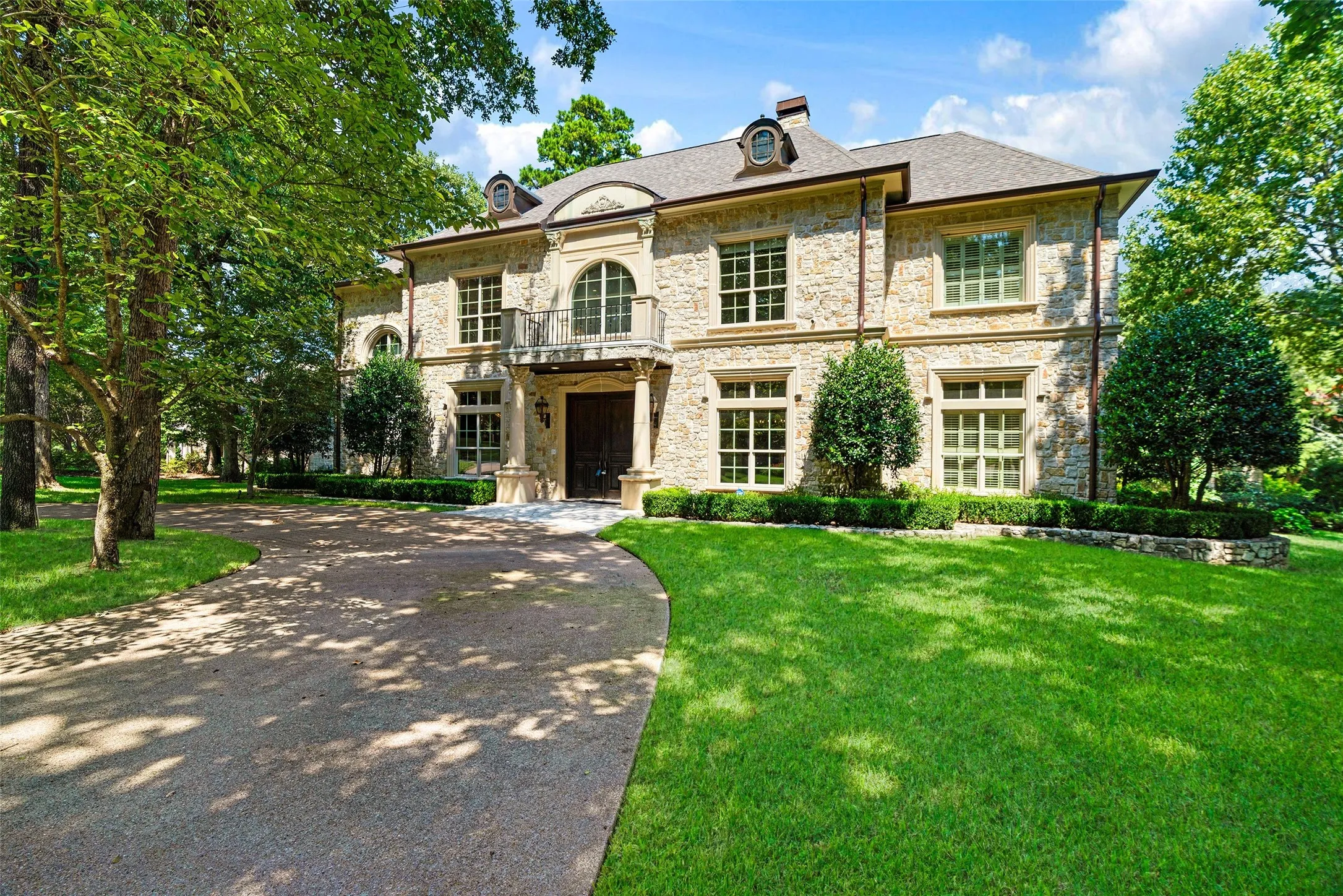 Single Family Residence For Sale