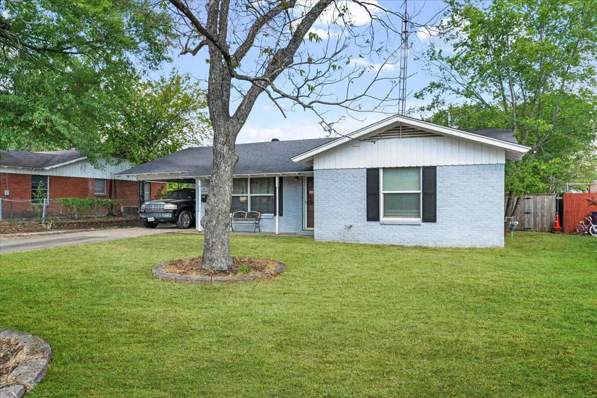 Single Family Residence For Sale in Navarro County , 1412 Arlington Drive, Corsicana, Texas 75110, 2 Bedroom, 1 Bathroom, Garage spaces, 1,246 Sqft, built in 1956, mls#21390805, Real Estate Agent in Corsicana, Homes For Sale in Navarro county, Homes For Sale in Corsicana, Realtor in Corsicana Texas, Real Estate Brokerage Independent Realty Texas, Luminita Cordes Realtor