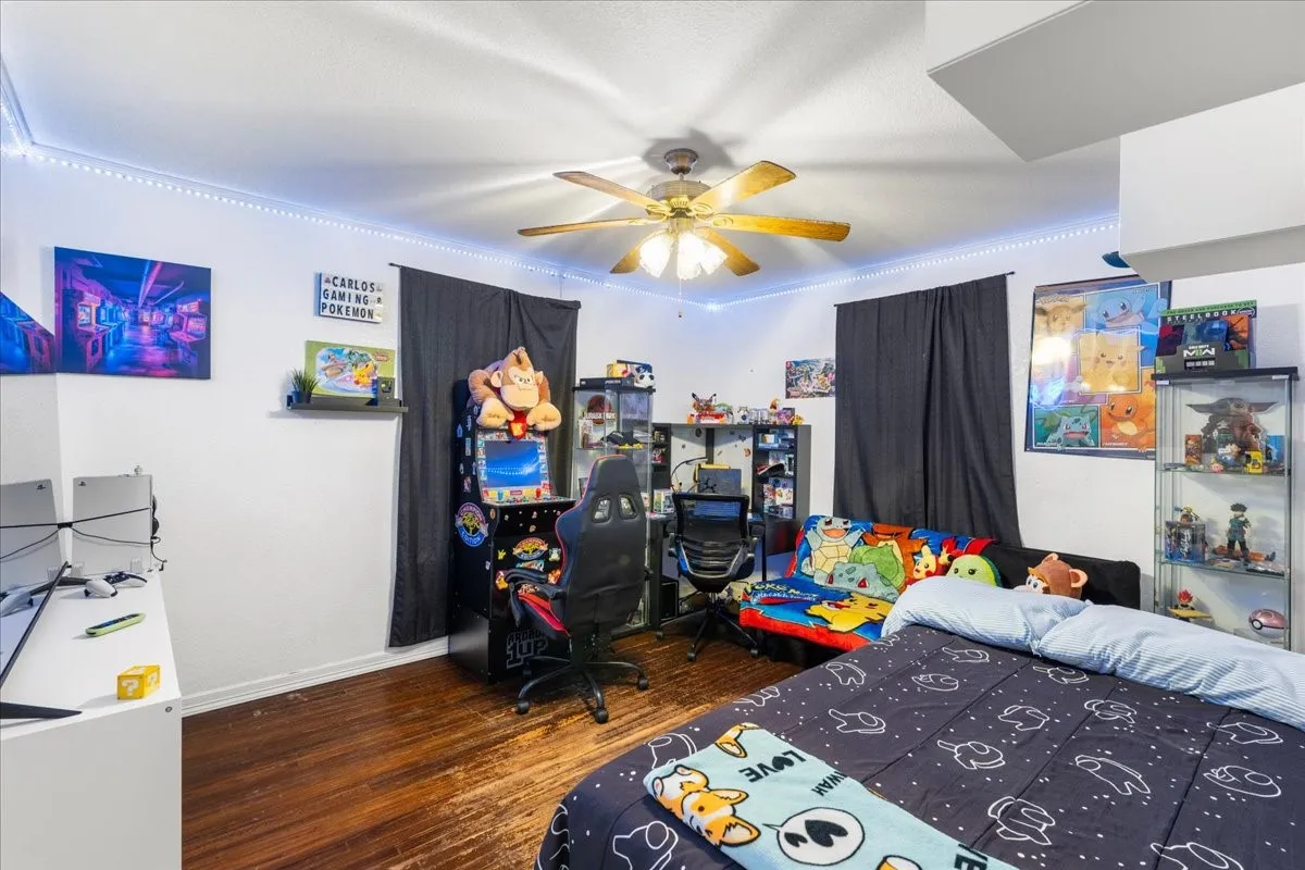Single Family Residence For Sale in Navarro County , 1412 Arlington Drive, Corsicana, Texas 75110, 2 Bedroom, 1 Bathroom, Garage spaces, 1,246 Sqft, built in 1956, mls#21390805, Real Estate Agent in Corsicana, Homes For Sale in Navarro county, Homes For Sale in Corsicana, Realtor in Corsicana Texas, Real Estate Brokerage Independent Realty Texas, Luminita Cordes Realtor