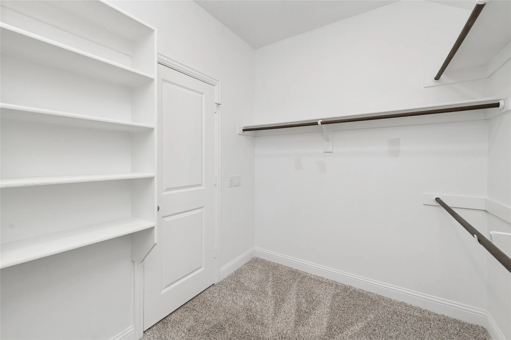 Single Family Residence For Rent in Collin County , 613 Cattle Chute Court, Celina, Texas 75009, 4 Bedroom, 2 Bathroom, 2 Garage spaces, 2,178 Sqft, built in 2022, mls#21391749, Real Estate Agent in Celina, Homes For Rent in Collin county, Homes For Rent in Celina, Realtor in Celina Texas, Real Estate Brokerage Independent Realty Texas, Luminita Cordes Realtor