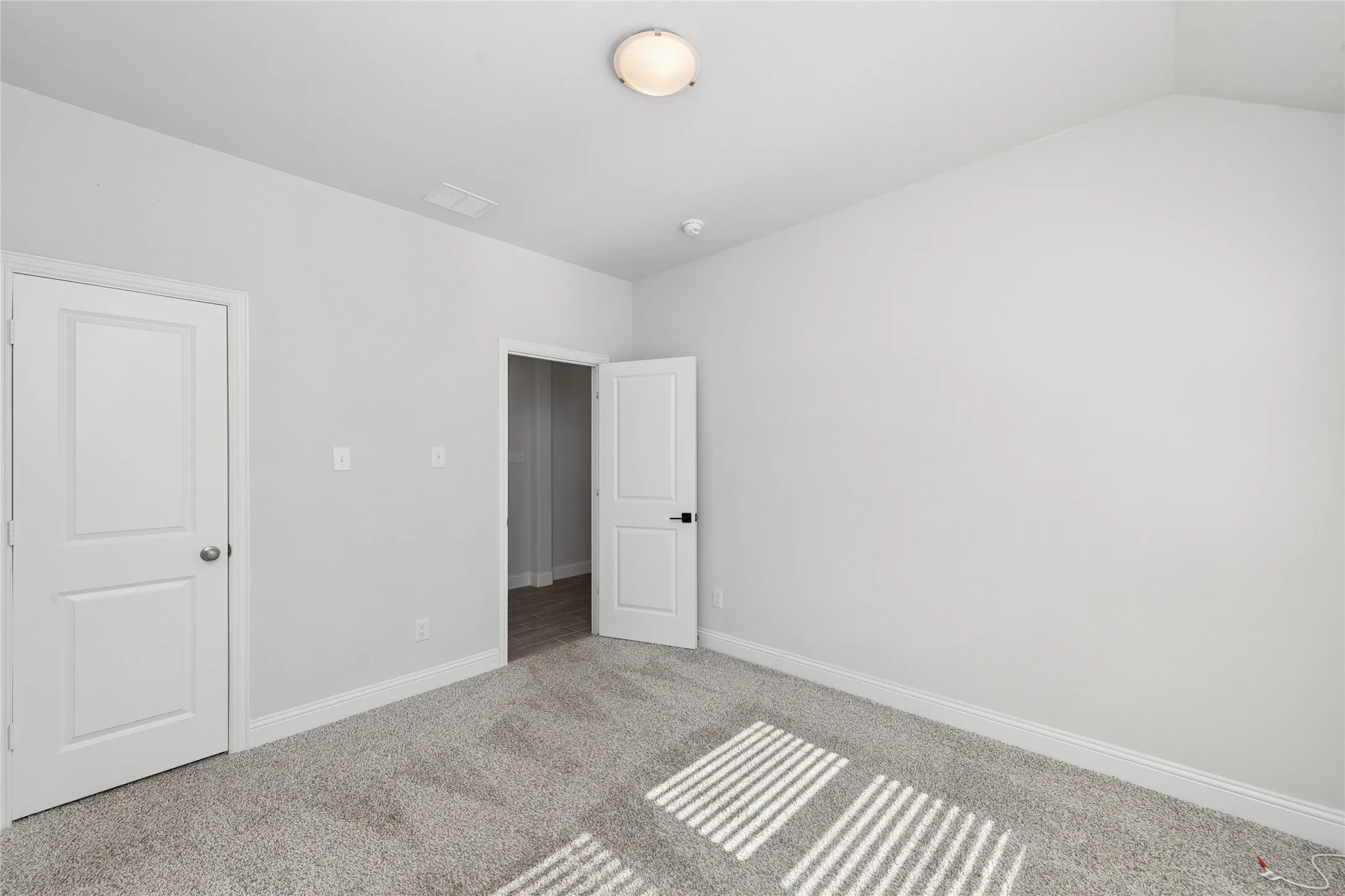 Single Family Residence For Rent in Collin County , 613 Cattle Chute Court, Celina, Texas 75009, 4 Bedroom, 2 Bathroom, 2 Garage spaces, 2,178 Sqft, built in 2022, mls#21391749, Real Estate Agent in Celina, Homes For Rent in Collin county, Homes For Rent in Celina, Realtor in Celina Texas, Real Estate Brokerage Independent Realty Texas, Luminita Cordes Realtor
