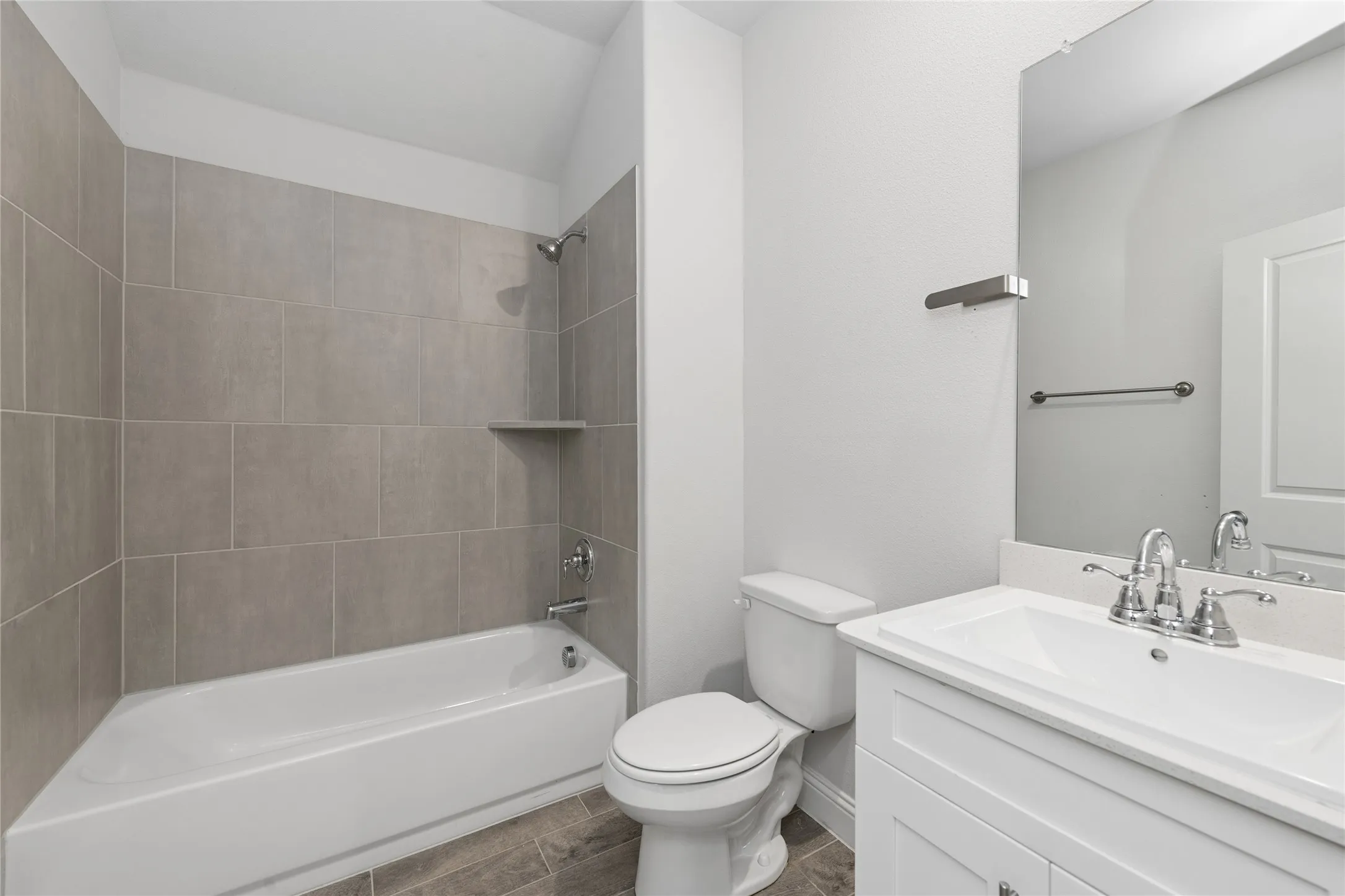 Single Family Residence For Rent in Collin County , 613 Cattle Chute Court, Celina, Texas 75009, 4 Bedroom, 2 Bathroom, 2 Garage spaces, 2,178 Sqft, built in 2022, mls#21391749, Real Estate Agent in Celina, Homes For Rent in Collin county, Homes For Rent in Celina, Realtor in Celina Texas, Real Estate Brokerage Independent Realty Texas, Luminita Cordes Realtor