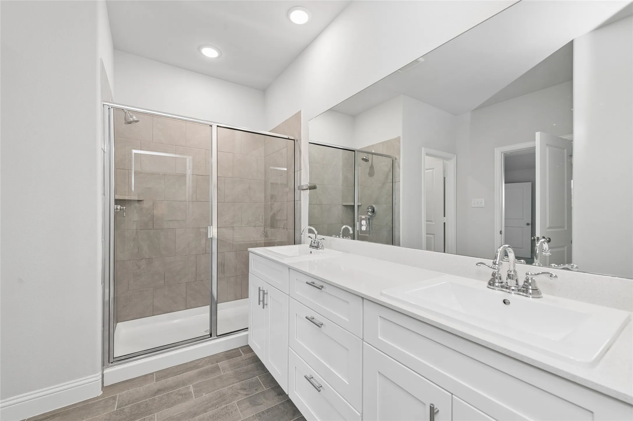 Single Family Residence For Rent in Collin County , 613 Cattle Chute Court, Celina, Texas 75009, 4 Bedroom, 2 Bathroom, 2 Garage spaces, 2,178 Sqft, built in 2022, mls#21391749, Real Estate Agent in Celina, Homes For Rent in Collin county, Homes For Rent in Celina, Realtor in Celina Texas, Real Estate Brokerage Independent Realty Texas, Luminita Cordes Realtor