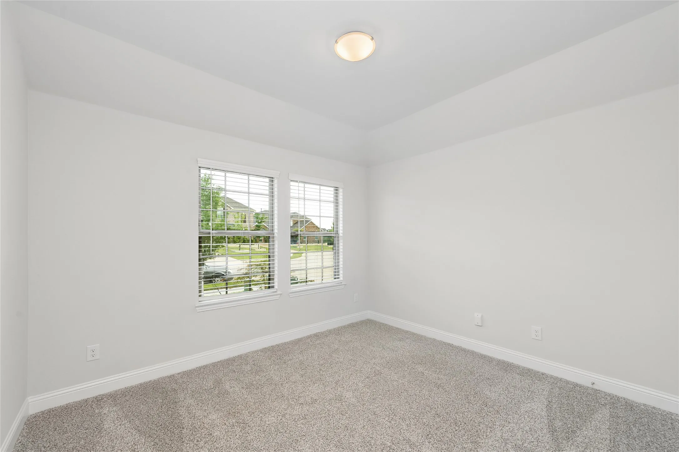 Single Family Residence For Rent in Collin County , 613 Cattle Chute Court, Celina, Texas 75009, 4 Bedroom, 2 Bathroom, 2 Garage spaces, 2,178 Sqft, built in 2022, mls#21391749, Real Estate Agent in Celina, Homes For Rent in Collin county, Homes For Rent in Celina, Realtor in Celina Texas, Real Estate Brokerage Independent Realty Texas, Luminita Cordes Realtor