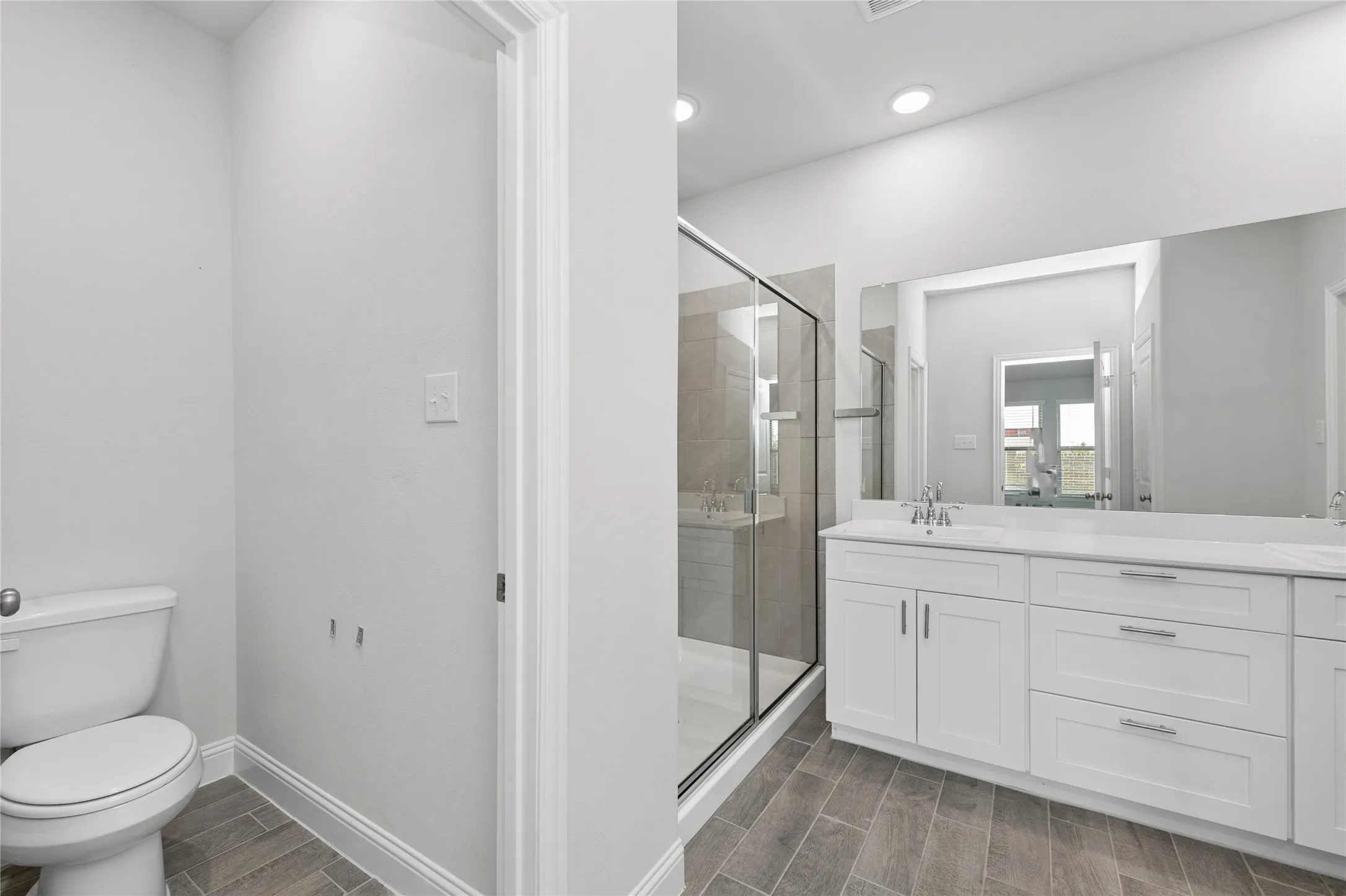 Single Family Residence For Rent in Collin County , 613 Cattle Chute Court, Celina, Texas 75009, 4 Bedroom, 2 Bathroom, 2 Garage spaces, 2,178 Sqft, built in 2022, mls#21391749, Real Estate Agent in Celina, Homes For Rent in Collin county, Homes For Rent in Celina, Realtor in Celina Texas, Real Estate Brokerage Independent Realty Texas, Luminita Cordes Realtor