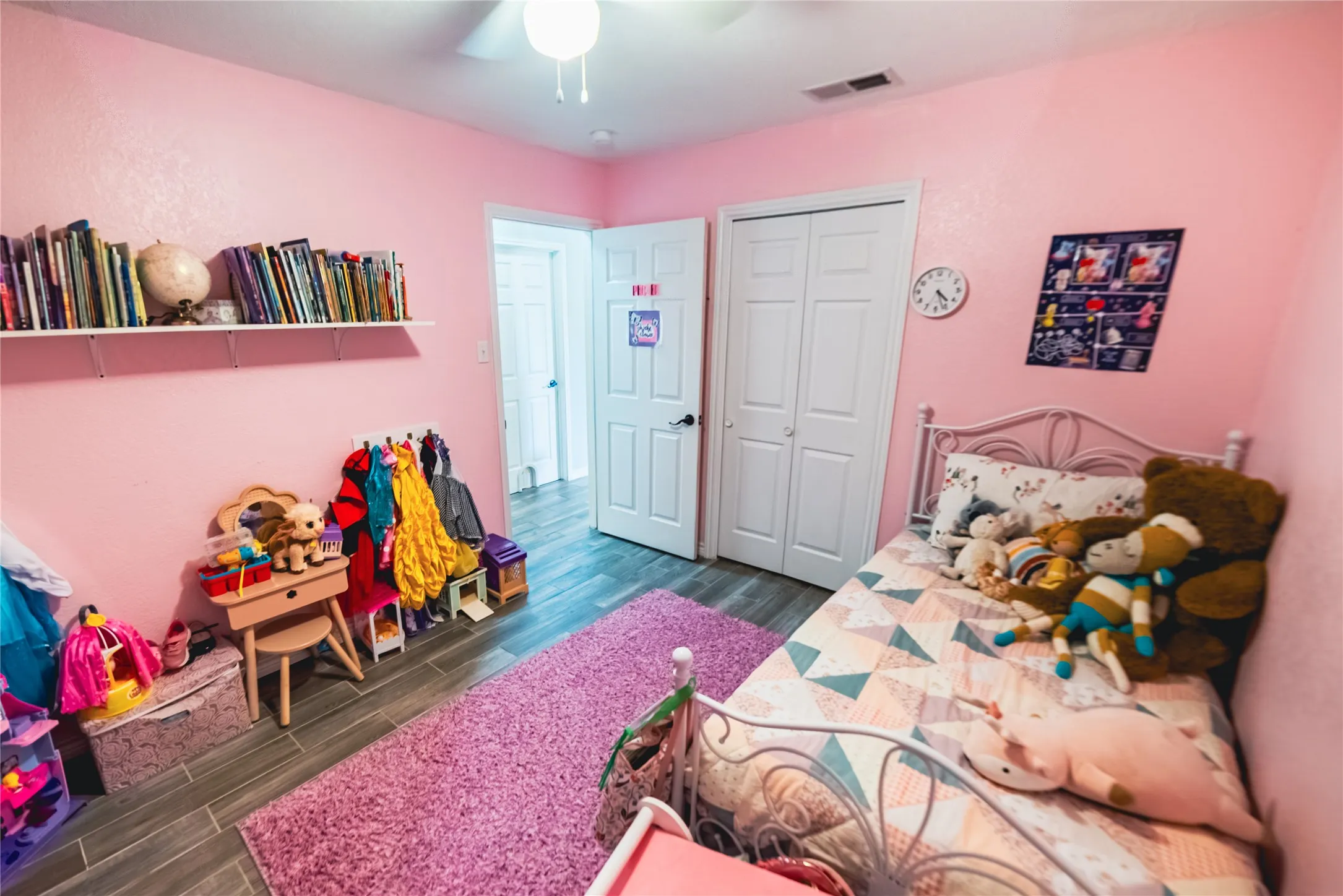 Single Family Residence For Sale in Taylor County , 5 Queen Anns Lace, Abilene, Texas 79606, 3 Bedroom, 2 Bathroom, 2 Garage spaces, 1,346 Sqft, built in 1983, mls#21391748, Real Estate Agent in Abilene, Homes For Sale in Taylor county, Homes For Sale in Abilene, Realtor in Abilene Texas, Real Estate Brokerage Independent Realty Texas, Luminita Cordes Realtor