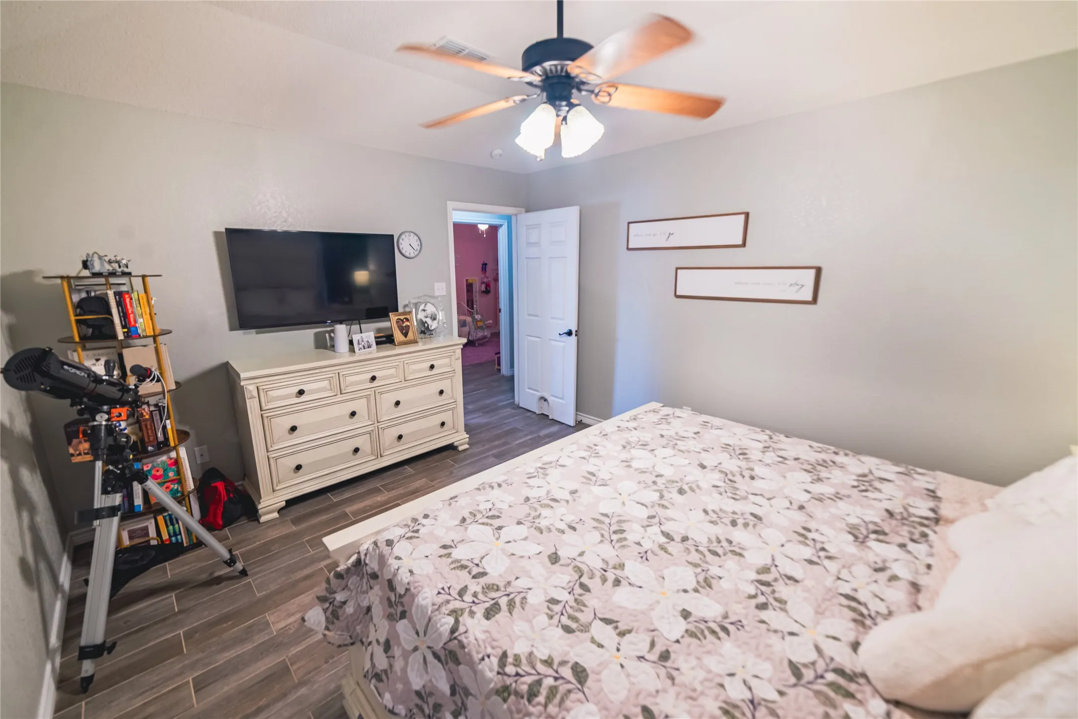 Single Family Residence For Sale in Taylor County , 5 Queen Anns Lace, Abilene, Texas 79606, 3 Bedroom, 2 Bathroom, 2 Garage spaces, 1,346 Sqft, built in 1983, mls#21391748, Real Estate Agent in Abilene, Homes For Sale in Taylor county, Homes For Sale in Abilene, Realtor in Abilene Texas, Real Estate Brokerage Independent Realty Texas, Luminita Cordes Realtor