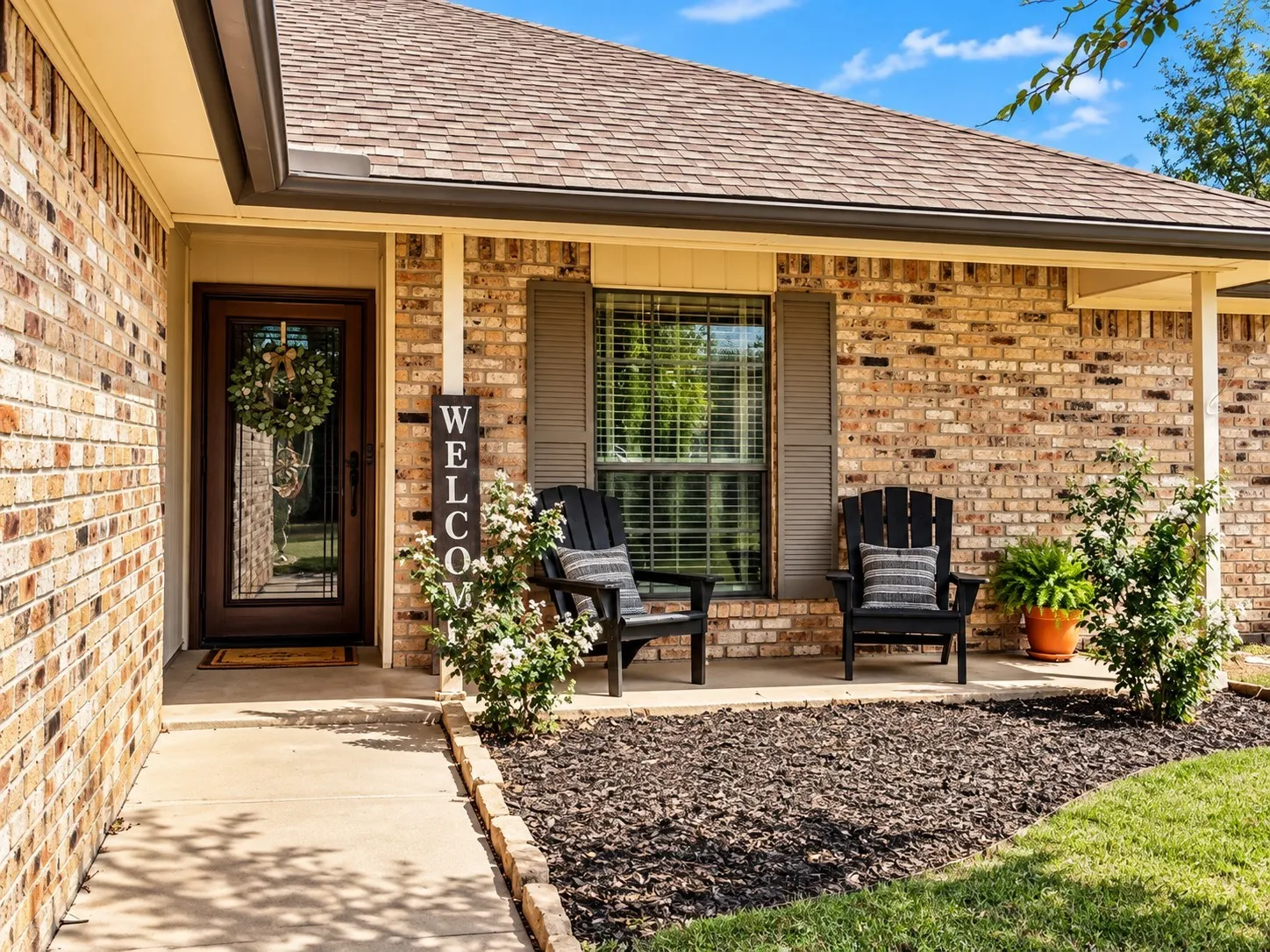 Single Family Residence For Sale in Taylor County , 5 Queen Anns Lace, Abilene, Texas 79606, 3 Bedroom, 2 Bathroom, 2 Garage spaces, 1,346 Sqft, built in 1983, mls#21391748, Real Estate Agent in Abilene, Homes For Sale in Taylor county, Homes For Sale in Abilene, Realtor in Abilene Texas, Real Estate Brokerage Independent Realty Texas, Luminita Cordes Realtor