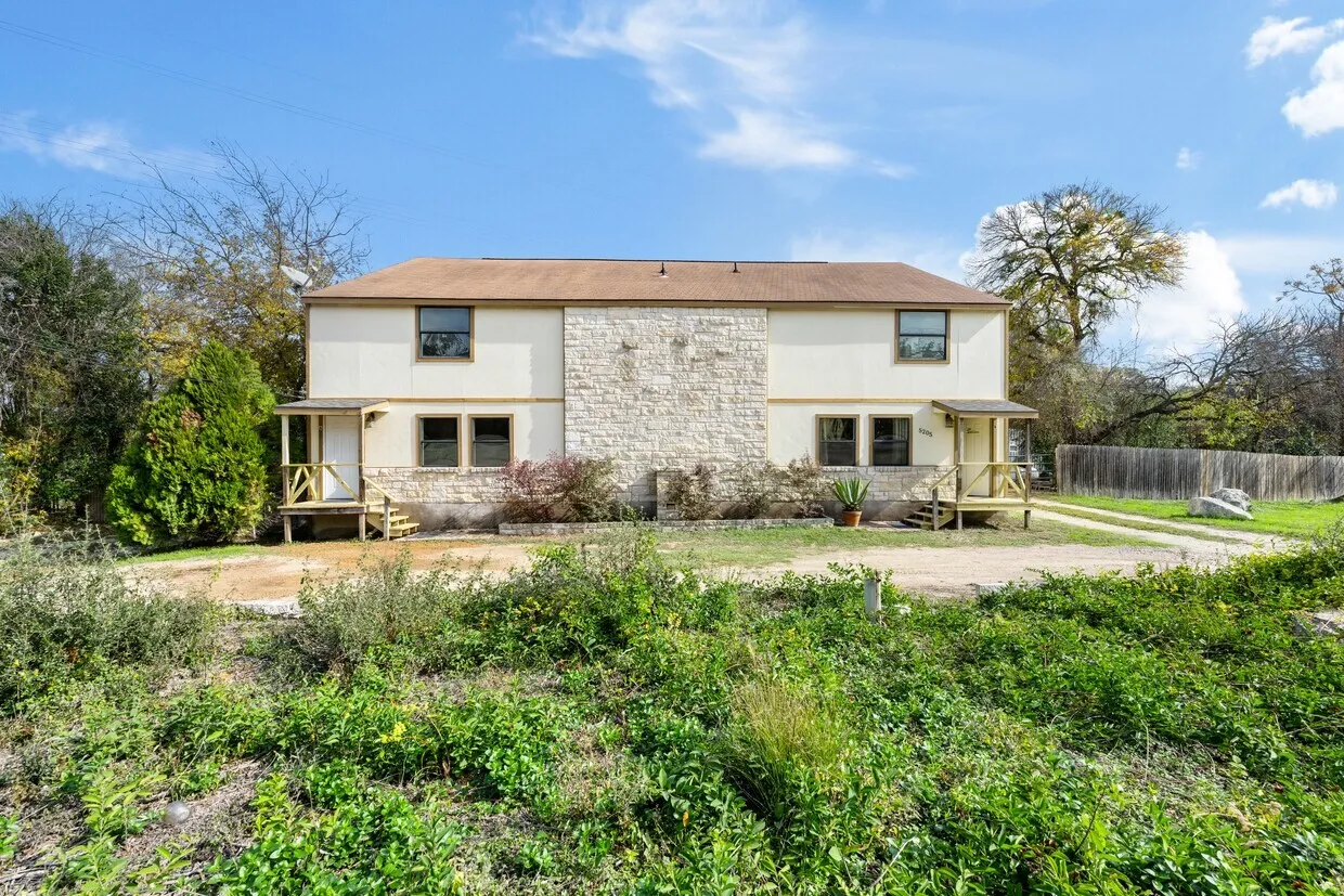 Duplex For Sale in Travis County , 5205 Hudson Bend Road, Austin, Texas 78734, 6 Bedroom, 6 Bathroom, 4 Garage spaces, 0 Sqft, built in 2006, mls#21390313, Real Estate Agent in Austin, Homes For Sale in Travis county, Homes For Sale in Austin, Realtor in Austin Texas, Real Estate Brokerage Independent Realty Texas, Luminita Cordes Realtor