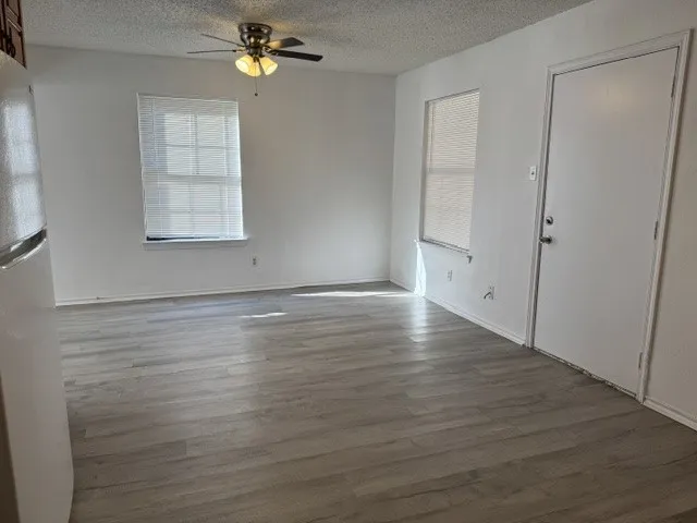 Single Family Residence For Rent in Denton County , 513 Rose Street, Denton, Texas 76209, 3 Bedroom, 2 Bathroom, Garage spaces, 1,200 Sqft, built in 1994, mls#21391756, Real Estate Agent in Denton, Homes For Rent in Denton county, Homes For Rent in Denton, Realtor in Denton Texas, Real Estate Brokerage Independent Realty Texas, Luminita Cordes Realtor