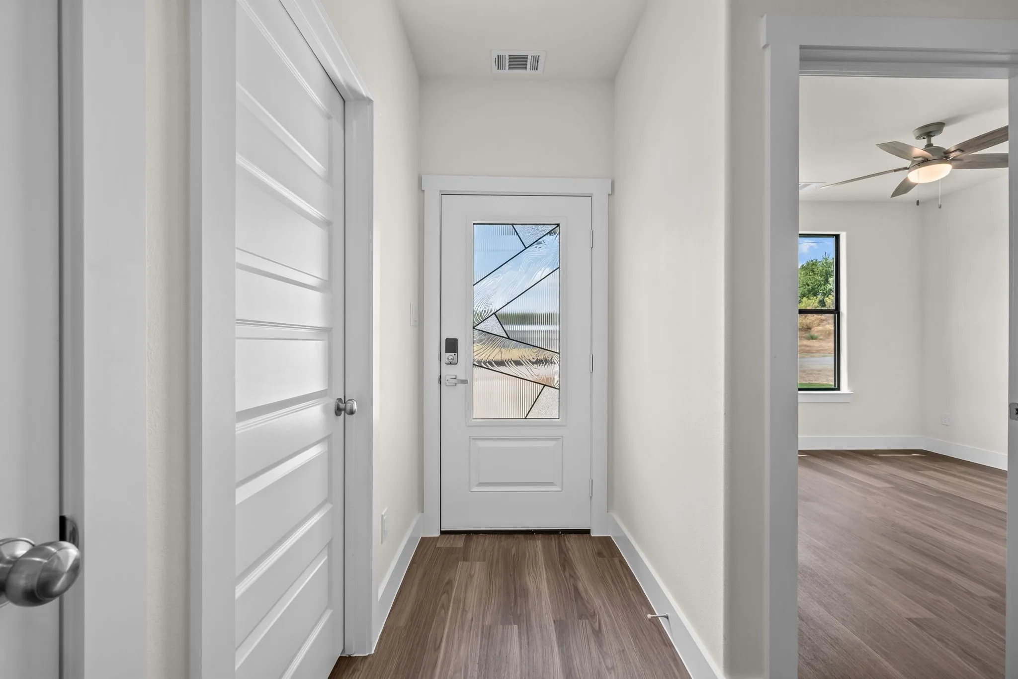 Single Family Residence For Sale in Hood County , 3631 Raintree Trail, Granbury, Texas 76048, 3 Bedroom, 2 Bathroom, 2 Garage spaces, 1,313 Sqft, built in 2026, mls#21390782, Real Estate Agent in Granbury, Homes For Sale in Hood county, Homes For Sale in Granbury, Realtor in Granbury Texas, Real Estate Brokerage Independent Realty Texas, Luminita Cordes Realtor