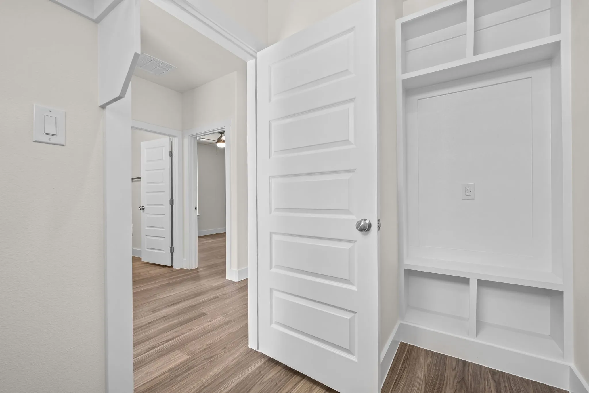 Single Family Residence For Sale in Hood County , 3631 Raintree Trail, Granbury, Texas 76048, 3 Bedroom, 2 Bathroom, 2 Garage spaces, 1,313 Sqft, built in 2026, mls#21390782, Real Estate Agent in Granbury, Homes For Sale in Hood county, Homes For Sale in Granbury, Realtor in Granbury Texas, Real Estate Brokerage Independent Realty Texas, Luminita Cordes Realtor