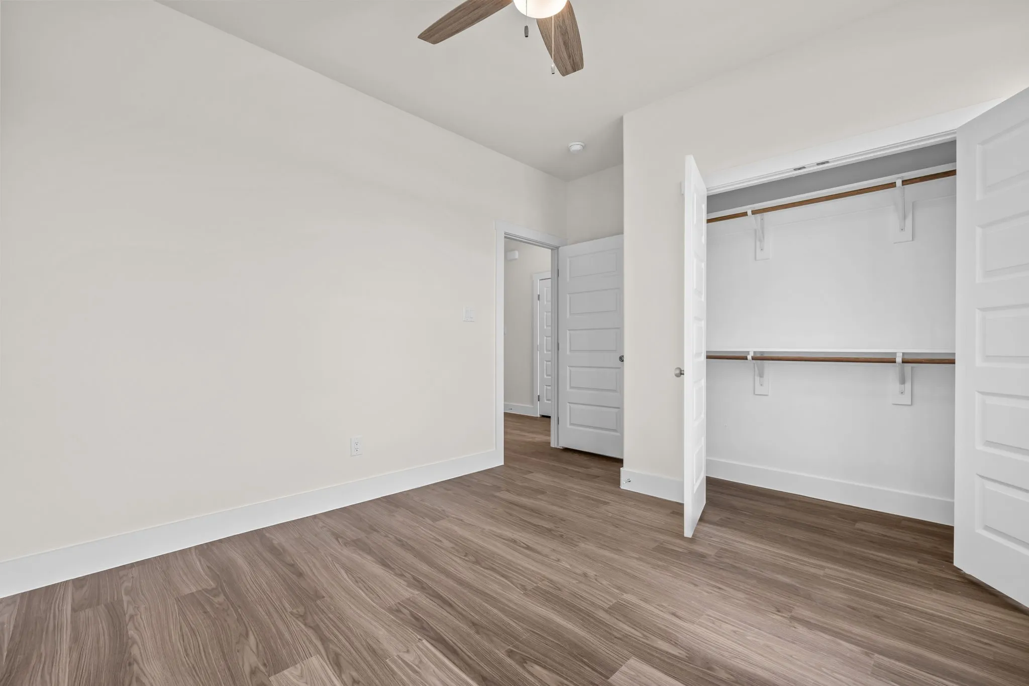 Single Family Residence For Sale in Hood County , 3631 Raintree Trail, Granbury, Texas 76048, 3 Bedroom, 2 Bathroom, 2 Garage spaces, 1,313 Sqft, built in 2026, mls#21390782, Real Estate Agent in Granbury, Homes For Sale in Hood county, Homes For Sale in Granbury, Realtor in Granbury Texas, Real Estate Brokerage Independent Realty Texas, Luminita Cordes Realtor