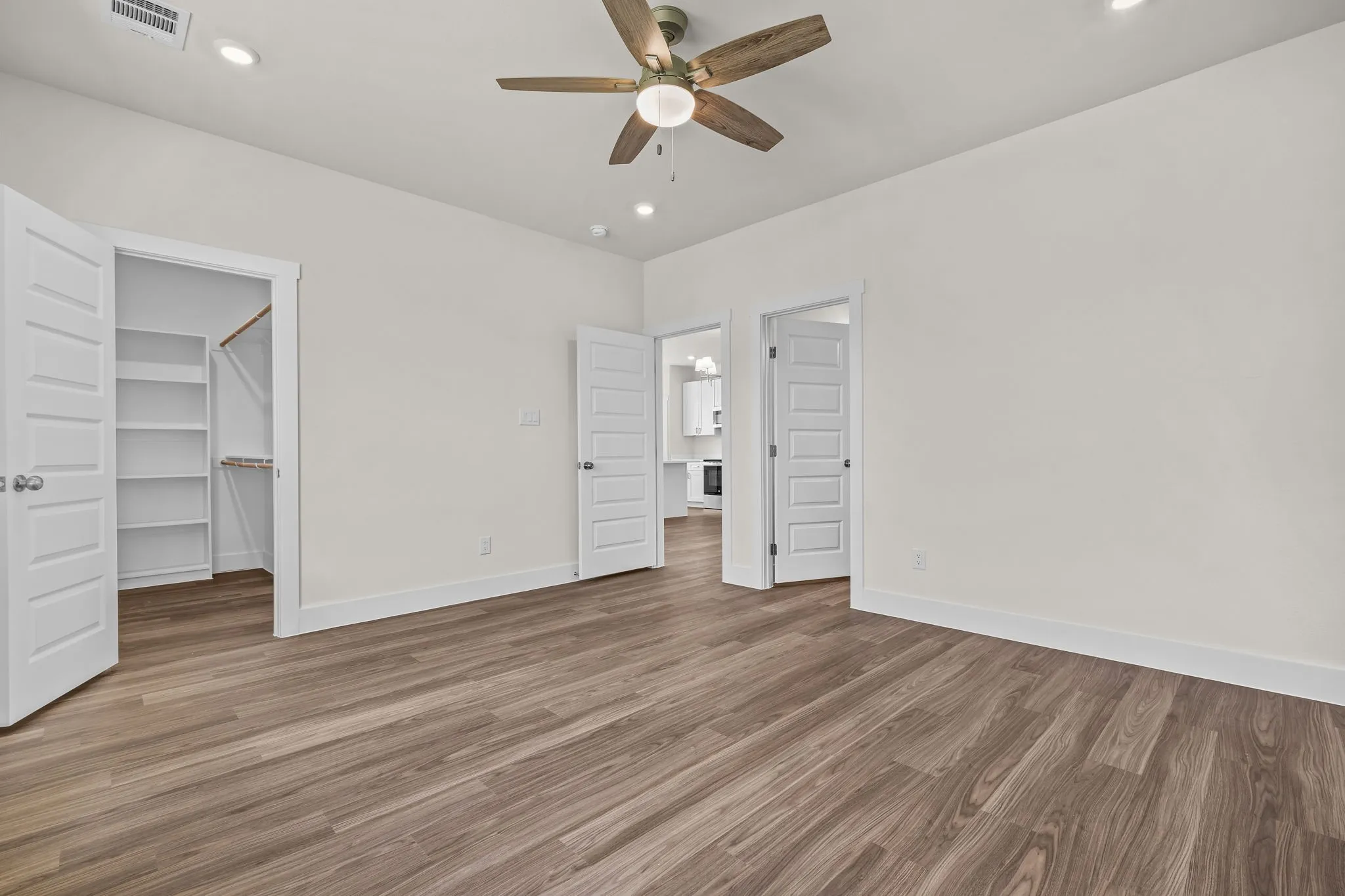 Single Family Residence For Sale in Hood County , 3631 Raintree Trail, Granbury, Texas 76048, 3 Bedroom, 2 Bathroom, 2 Garage spaces, 1,313 Sqft, built in 2026, mls#21390782, Real Estate Agent in Granbury, Homes For Sale in Hood county, Homes For Sale in Granbury, Realtor in Granbury Texas, Real Estate Brokerage Independent Realty Texas, Luminita Cordes Realtor