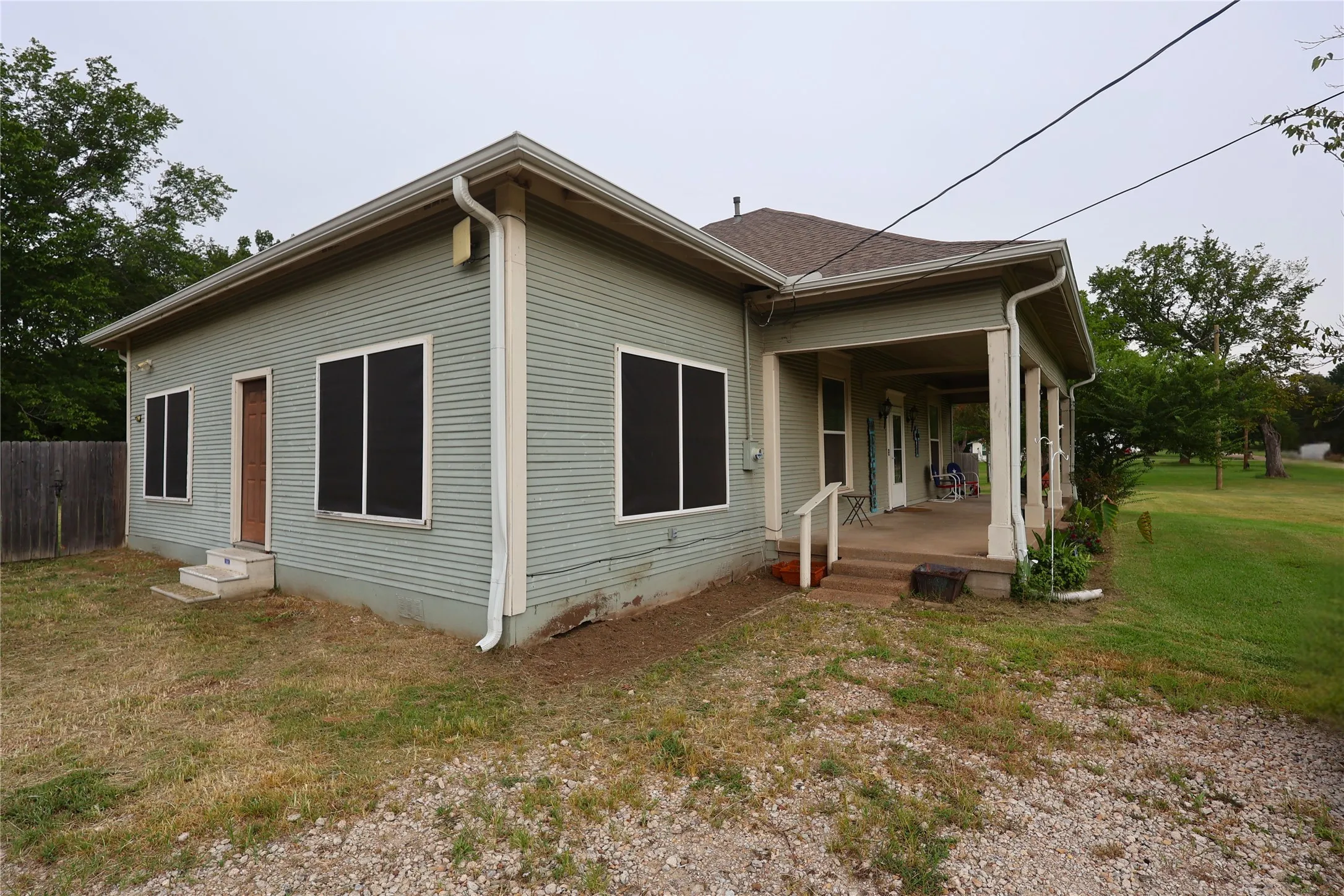 Single Family Residence For Sale in Wood County , 210 Hopkins, Alba, Texas 75410, 3 Bedroom, 2 Bathroom, Garage spaces, 2,158 Sqft, built in 1914, mls#21391110, Real Estate Agent in Alba, Homes For Sale in Wood county, Homes For Sale in Alba, Realtor in Alba Texas, Real Estate Brokerage Independent Realty Texas, Luminita Cordes Realtor