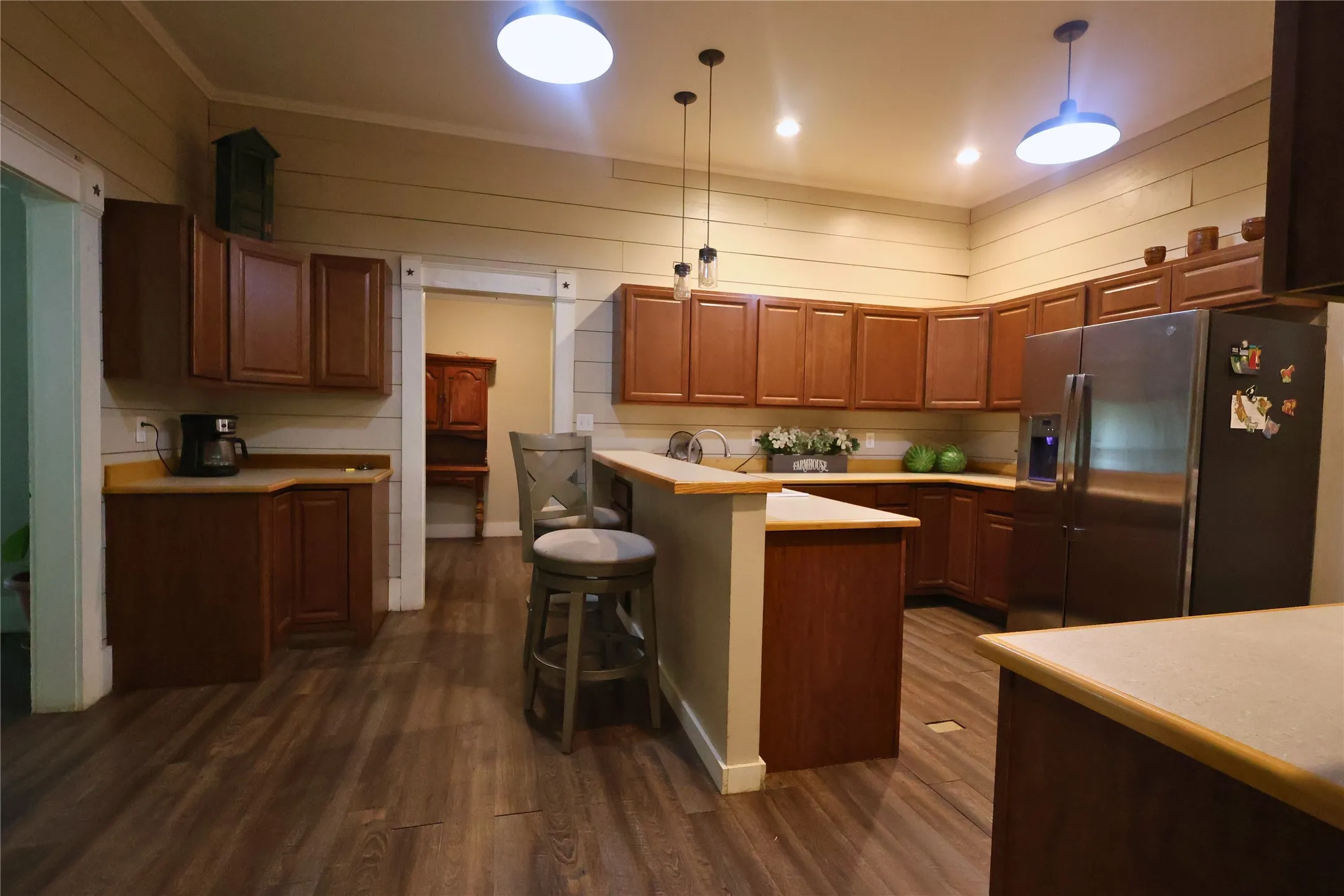 Single Family Residence For Sale in Wood County , 210 Hopkins, Alba, Texas 75410, 3 Bedroom, 2 Bathroom, Garage spaces, 2,158 Sqft, built in 1914, mls#21391110, Real Estate Agent in Alba, Homes For Sale in Wood county, Homes For Sale in Alba, Realtor in Alba Texas, Real Estate Brokerage Independent Realty Texas, Luminita Cordes Realtor