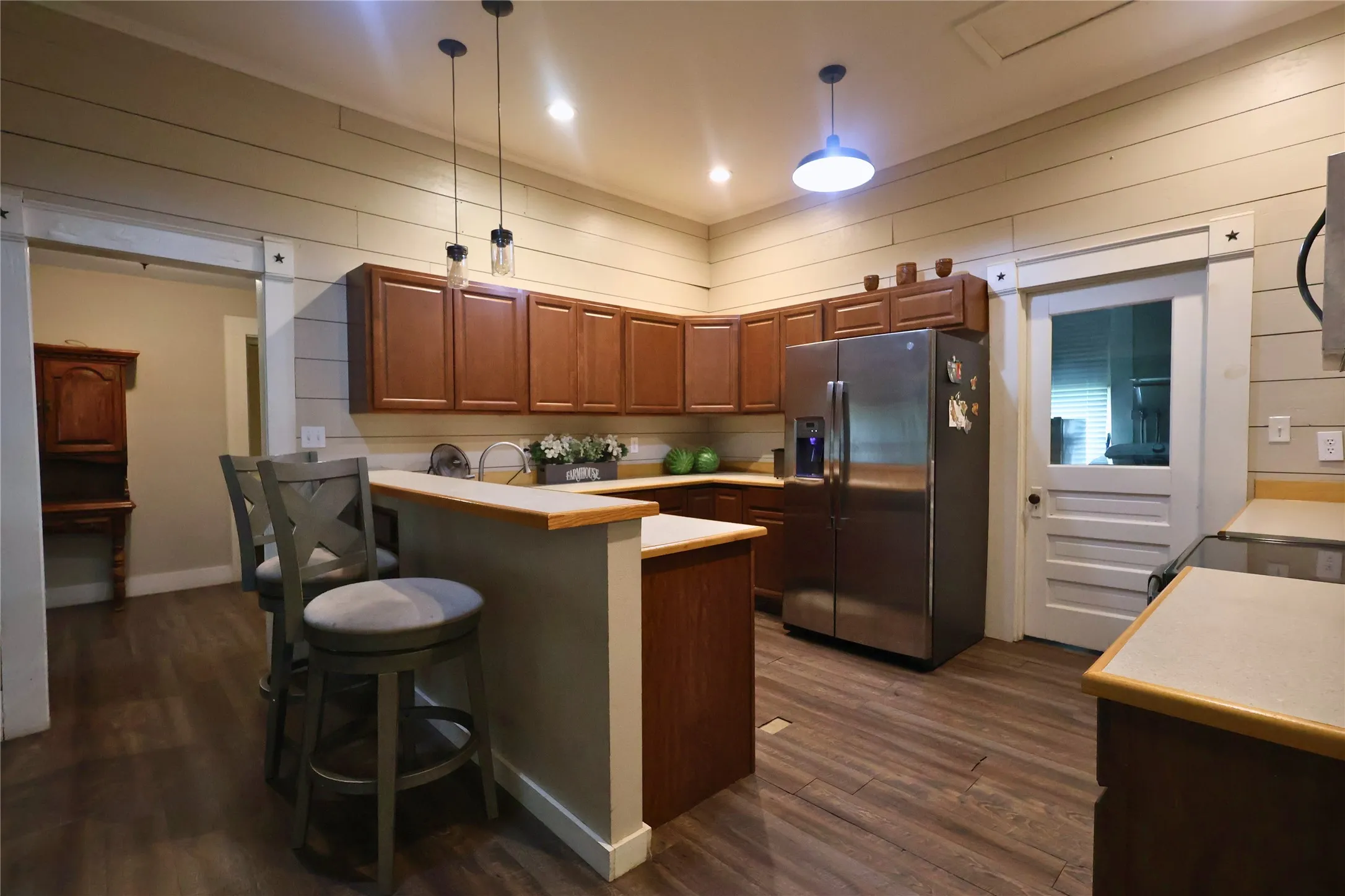 Single Family Residence For Sale in Wood County , 210 Hopkins, Alba, Texas 75410, 3 Bedroom, 2 Bathroom, Garage spaces, 2,158 Sqft, built in 1914, mls#21391110, Real Estate Agent in Alba, Homes For Sale in Wood county, Homes For Sale in Alba, Realtor in Alba Texas, Real Estate Brokerage Independent Realty Texas, Luminita Cordes Realtor