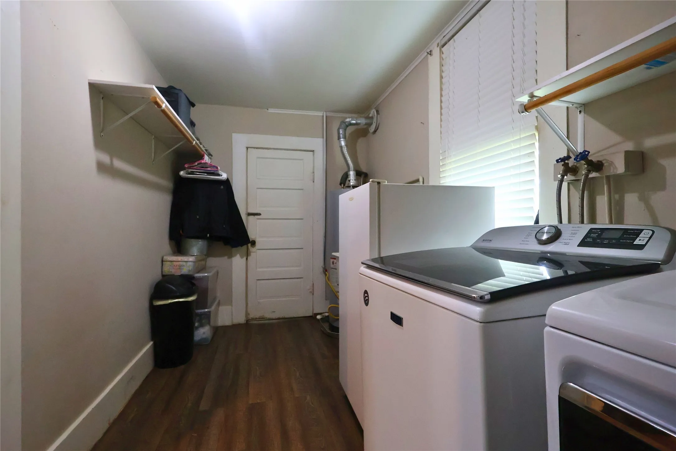 Single Family Residence For Sale in Wood County , 210 Hopkins, Alba, Texas 75410, 3 Bedroom, 2 Bathroom, Garage spaces, 2,158 Sqft, built in 1914, mls#21391110, Real Estate Agent in Alba, Homes For Sale in Wood county, Homes For Sale in Alba, Realtor in Alba Texas, Real Estate Brokerage Independent Realty Texas, Luminita Cordes Realtor