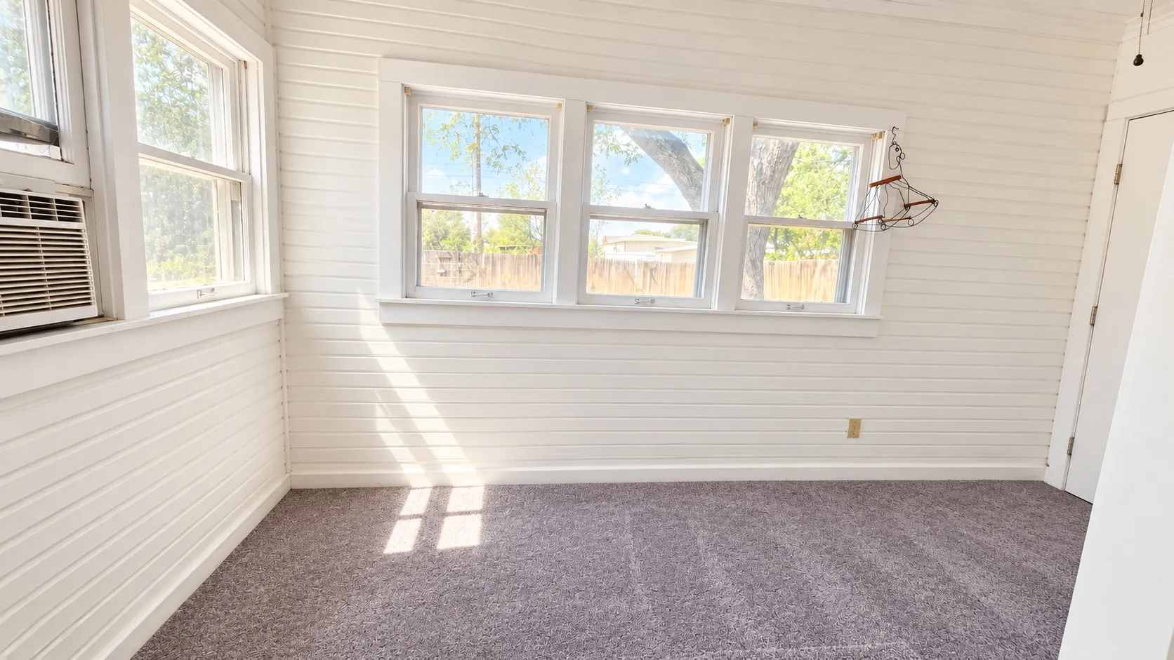 Single Family Residence For Sale in Taylor County , 734 Ross Avenue, Abilene, Texas 79605, 3 Bedroom, 2 Bathroom, Garage spaces, 1,460 Sqft, built in 1926, mls#21390059, Real Estate Agent in Abilene, Homes For Sale in Taylor county, Homes For Sale in Abilene, Realtor in Abilene Texas, Real Estate Brokerage Independent Realty Texas, Luminita Cordes Realtor