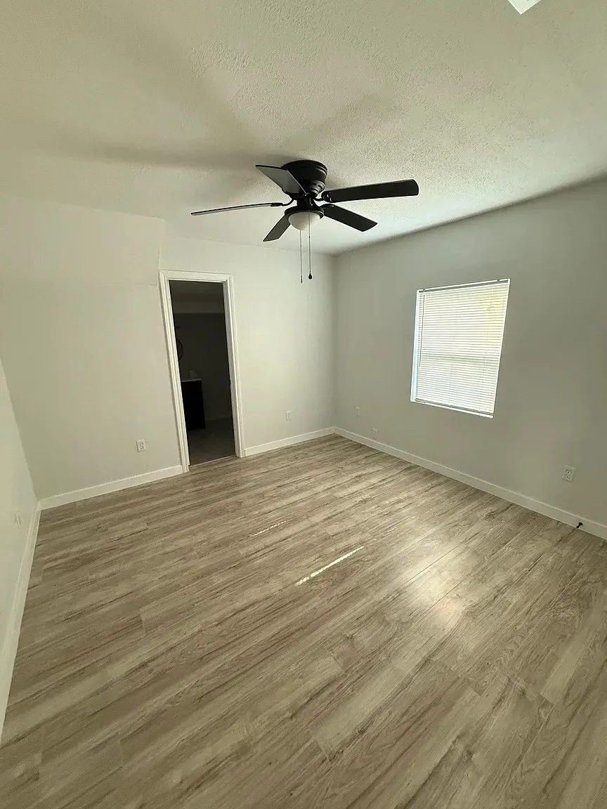 Single Family Residence For Rent in Delta County , 111 E San Antonio Avenue, Cooper, Texas 75432, 3 Bedroom, 2 Bathroom, Garage spaces, 1,038 Sqft, built in 1950, mls#21391767, Real Estate Agent in Cooper, Homes For Rent in Delta county, Homes For Rent in Cooper, Realtor in Cooper Texas, Real Estate Brokerage Independent Realty Texas, Luminita Cordes Realtor