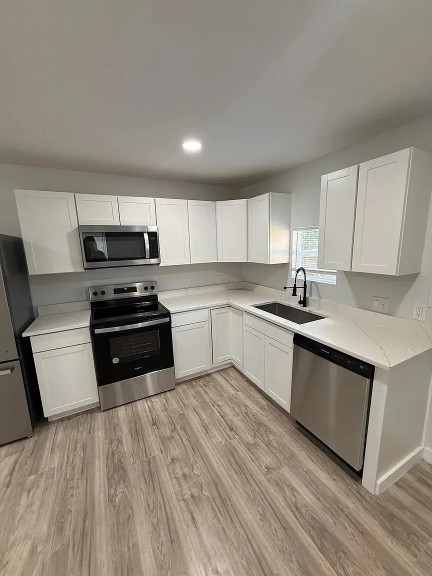 Single Family Residence For Rent in Delta County , 111 E San Antonio Avenue, Cooper, Texas 75432, 3 Bedroom, 2 Bathroom, Garage spaces, 1,038 Sqft, built in 1950, mls#21391767, Real Estate Agent in Cooper, Homes For Rent in Delta county, Homes For Rent in Cooper, Realtor in Cooper Texas, Real Estate Brokerage Independent Realty Texas, Luminita Cordes Realtor