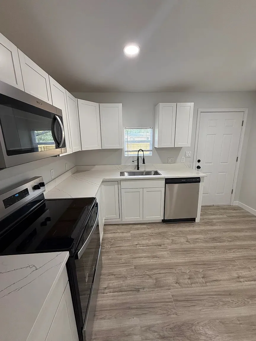 Single Family Residence For Rent in Delta County , 111 E San Antonio Avenue, Cooper, Texas 75432, 3 Bedroom, 2 Bathroom, Garage spaces, 1,038 Sqft, built in 1950, mls#21391767, Real Estate Agent in Cooper, Homes For Rent in Delta county, Homes For Rent in Cooper, Realtor in Cooper Texas, Real Estate Brokerage Independent Realty Texas, Luminita Cordes Realtor