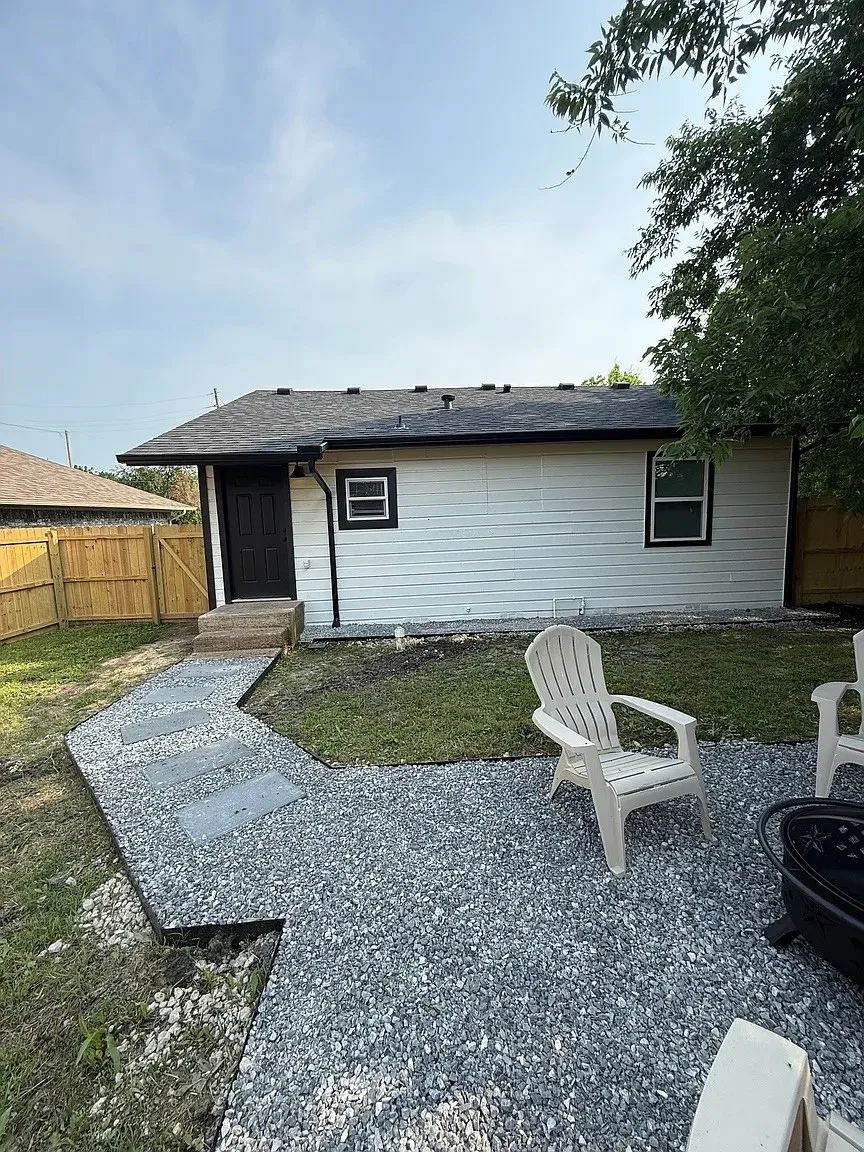 Single Family Residence For Rent in Delta County , 111 E San Antonio Avenue, Cooper, Texas 75432, 3 Bedroom, 2 Bathroom, Garage spaces, 1,038 Sqft, built in 1950, mls#21391767, Real Estate Agent in Cooper, Homes For Rent in Delta county, Homes For Rent in Cooper, Realtor in Cooper Texas, Real Estate Brokerage Independent Realty Texas, Luminita Cordes Realtor