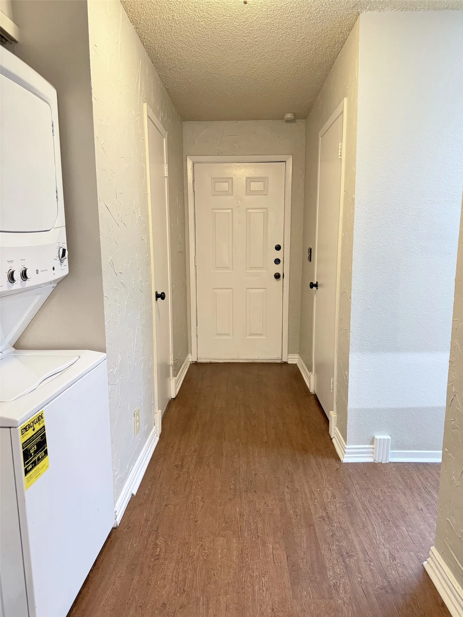 Townhouse For Rent in Denton County , 740 W Collins Street, Denton, Texas 76201, 3 Bedroom, 2 Bathroom, Garage spaces, 1,088 Sqft, built in 1984, mls#21391759, Real Estate Agent in Denton, Homes For Rent in Denton county, Homes For Rent in Denton, Realtor in Denton Texas, Real Estate Brokerage Independent Realty Texas, Luminita Cordes Realtor