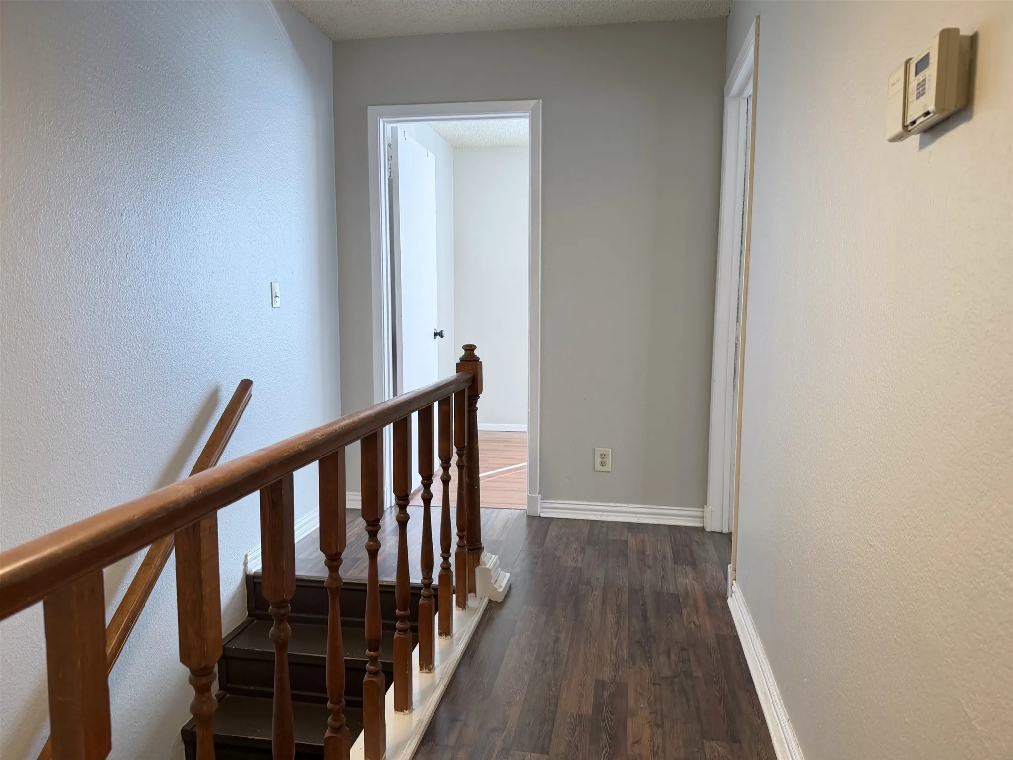 Townhouse For Rent in Denton County , 740 W Collins Street, Denton, Texas 76201, 3 Bedroom, 2 Bathroom, Garage spaces, 1,088 Sqft, built in 1984, mls#21391759, Real Estate Agent in Denton, Homes For Rent in Denton county, Homes For Rent in Denton, Realtor in Denton Texas, Real Estate Brokerage Independent Realty Texas, Luminita Cordes Realtor