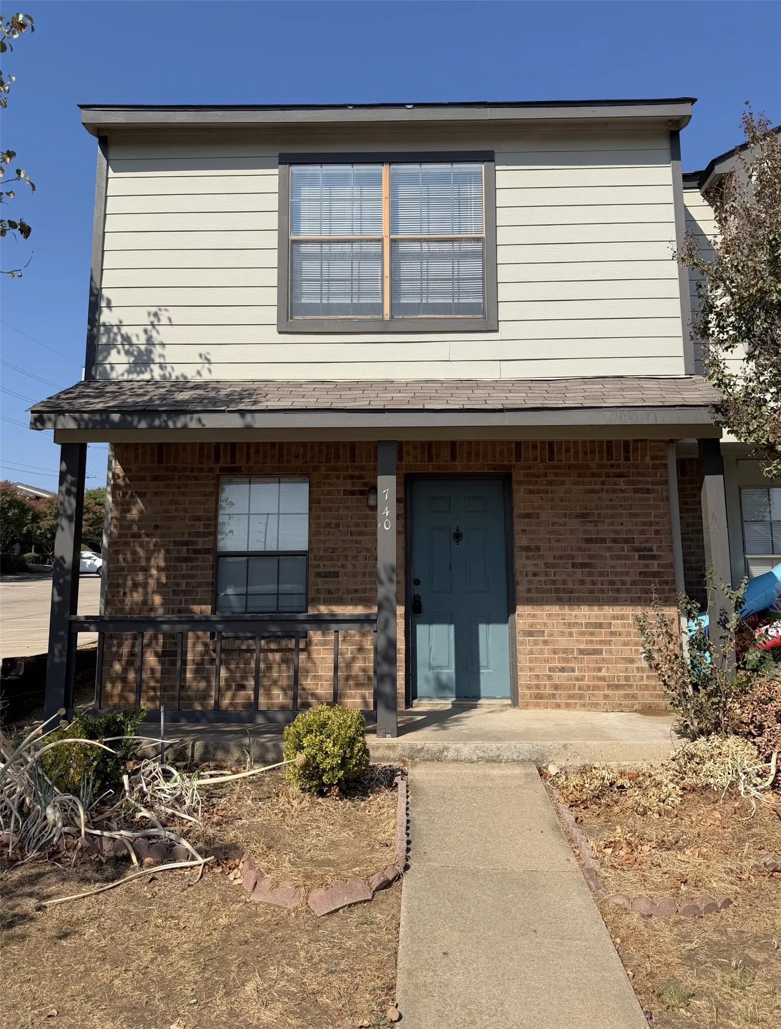 Townhouse For Rent in Denton County , 740 W Collins Street, Denton, Texas 76201, 3 Bedroom, 2 Bathroom, Garage spaces, 1,088 Sqft, built in 1984, mls#21391759, Real Estate Agent in Denton, Homes For Rent in Denton county, Homes For Rent in Denton, Realtor in Denton Texas, Real Estate Brokerage Independent Realty Texas, Luminita Cordes Realtor