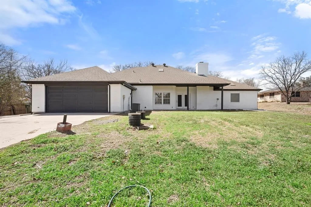Single Family Residence For Rent in Tarrant County , 894 Tate Street, Mansfield, Texas 76063, 4 Bedroom, 4 Bathroom, 2 Garage spaces, 3,096 Sqft, built in 2002, mls#21391765, Real Estate Agent in Mansfield, Homes For Rent in Tarrant county, Homes For Rent in Mansfield, Realtor in Mansfield Texas, Real Estate Brokerage Independent Realty Texas, Luminita Cordes Realtor