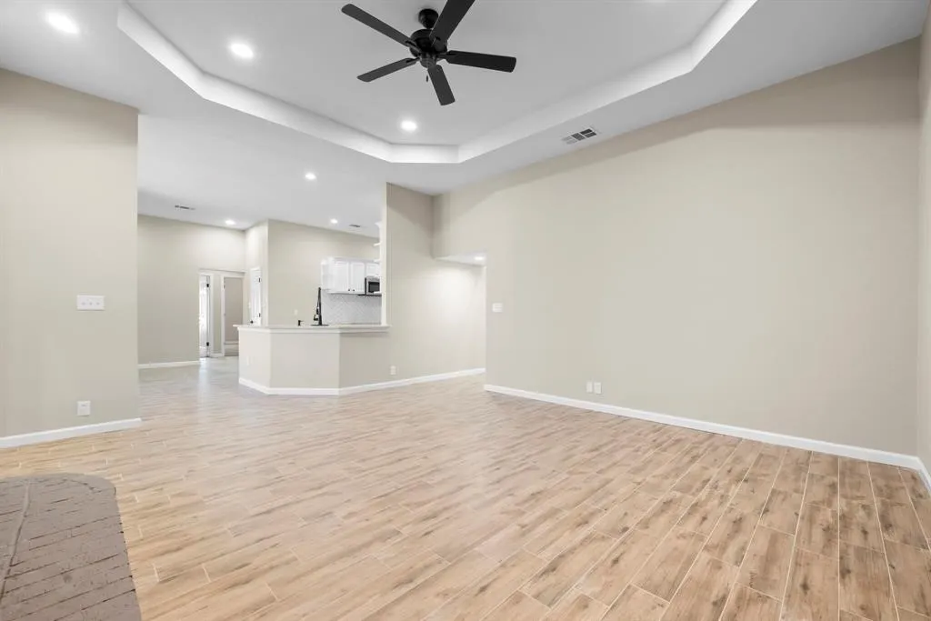 Single Family Residence For Rent in Tarrant County , 894 Tate Street, Mansfield, Texas 76063, 4 Bedroom, 4 Bathroom, 2 Garage spaces, 3,096 Sqft, built in 2002, mls#21391765, Real Estate Agent in Mansfield, Homes For Rent in Tarrant county, Homes For Rent in Mansfield, Realtor in Mansfield Texas, Real Estate Brokerage Independent Realty Texas, Luminita Cordes Realtor