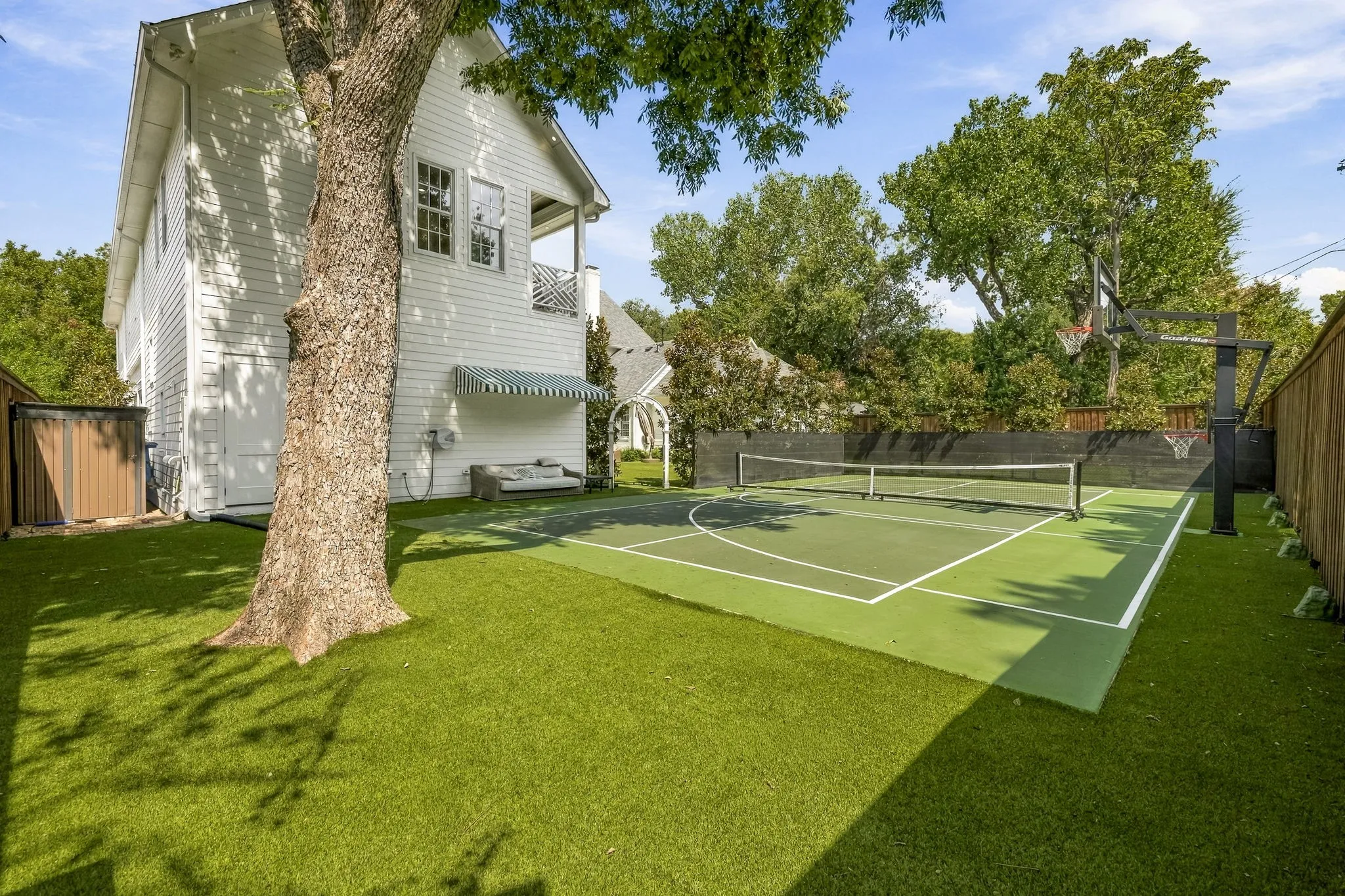 Single Family Residence For Sale in Dallas County , 5844 Glendora Avenue, Dallas, Texas 75230, 6 Bedroom, 9 Bathroom, 2 Garage spaces, 7,765 Sqft, built in 1990, mls#21383526, Real Estate Agent in Dallas, Homes For Sale in Dallas county, Homes For Sale in Dallas, Realtor in Dallas Texas, Real Estate Brokerage Independent Realty Texas, Luminita Cordes Realtor