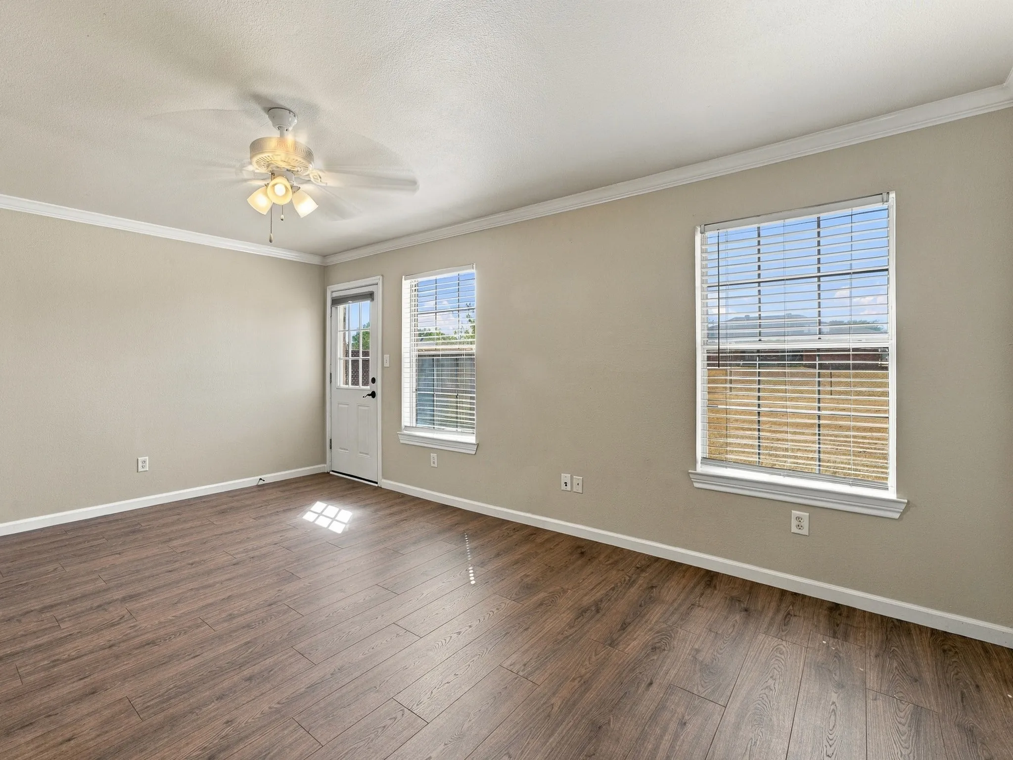 Single Family Residence For Sale in Wise County , 1711 Chenoweth Street, Decatur, Texas 76234, 3 Bedroom, 2 Bathroom, 2 Garage spaces, 1,205 Sqft, built in 2005, mls#21388749, Real Estate Agent in Decatur, Homes For Sale in Wise county, Homes For Sale in Decatur, Realtor in Decatur Texas, Real Estate Brokerage Independent Realty Texas, Luminita Cordes Realtor