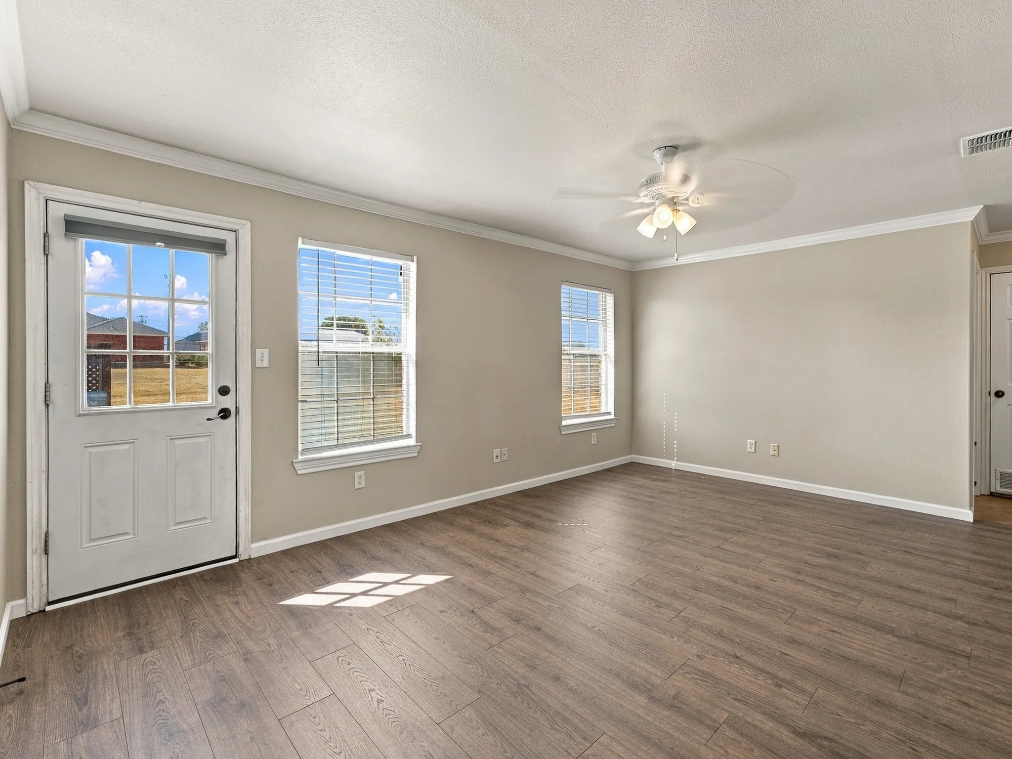 Single Family Residence For Sale in Wise County , 1711 Chenoweth Street, Decatur, Texas 76234, 3 Bedroom, 2 Bathroom, 2 Garage spaces, 1,205 Sqft, built in 2005, mls#21388749, Real Estate Agent in Decatur, Homes For Sale in Wise county, Homes For Sale in Decatur, Realtor in Decatur Texas, Real Estate Brokerage Independent Realty Texas, Luminita Cordes Realtor