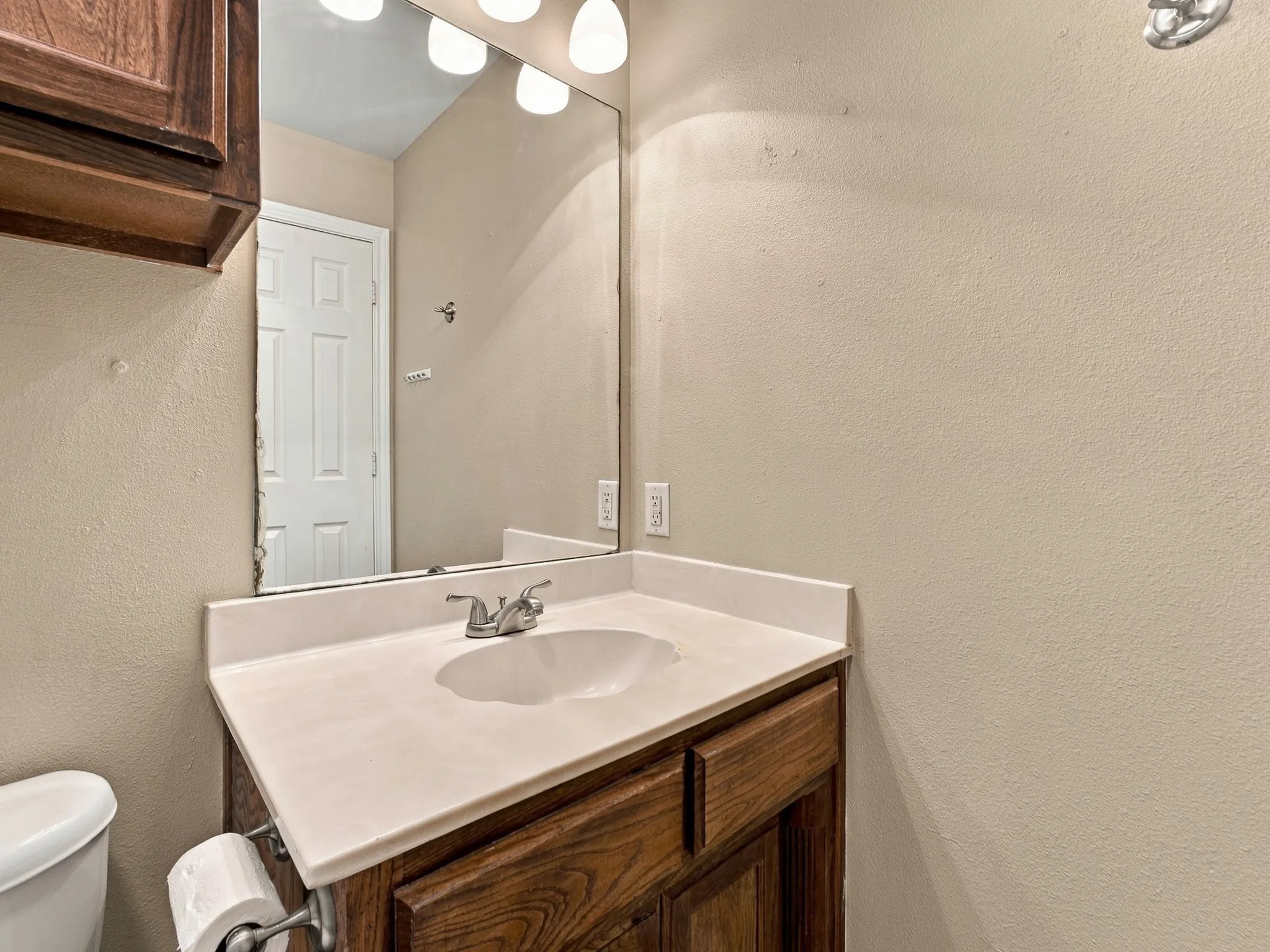 Single Family Residence For Sale in Wise County , 1711 Chenoweth Street, Decatur, Texas 76234, 3 Bedroom, 2 Bathroom, 2 Garage spaces, 1,205 Sqft, built in 2005, mls#21388749, Real Estate Agent in Decatur, Homes For Sale in Wise county, Homes For Sale in Decatur, Realtor in Decatur Texas, Real Estate Brokerage Independent Realty Texas, Luminita Cordes Realtor