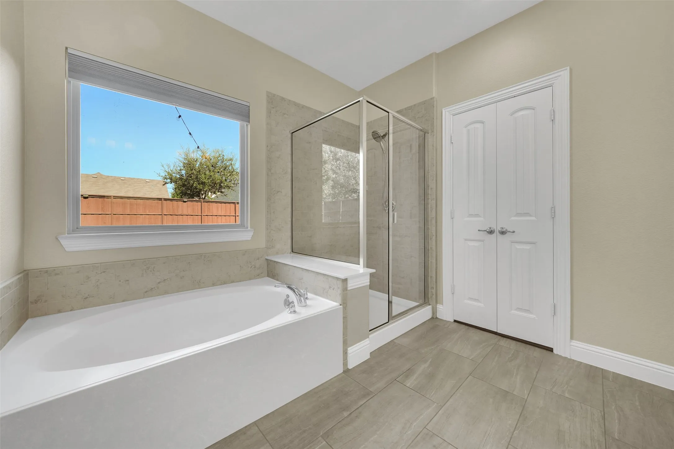 Single Family Residence For Rent in Dallas County , 5805 Zinnia Drive, Rowlett, Texas 75089, 3 Bedroom, 2 Bathroom, 2 Garage spaces, 1,936 Sqft, built in 2014, mls#21391771, Real Estate Agent in Rowlett, Homes For Rent in Dallas county, Homes For Rent in Rowlett, Realtor in Rowlett Texas, Real Estate Brokerage Independent Realty Texas, Luminita Cordes Realtor
