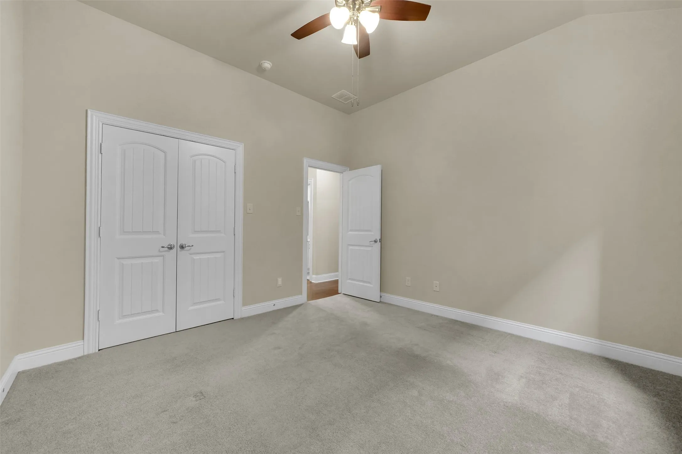 Single Family Residence For Rent in Dallas County , 5805 Zinnia Drive, Rowlett, Texas 75089, 3 Bedroom, 2 Bathroom, 2 Garage spaces, 1,936 Sqft, built in 2014, mls#21391771, Real Estate Agent in Rowlett, Homes For Rent in Dallas county, Homes For Rent in Rowlett, Realtor in Rowlett Texas, Real Estate Brokerage Independent Realty Texas, Luminita Cordes Realtor