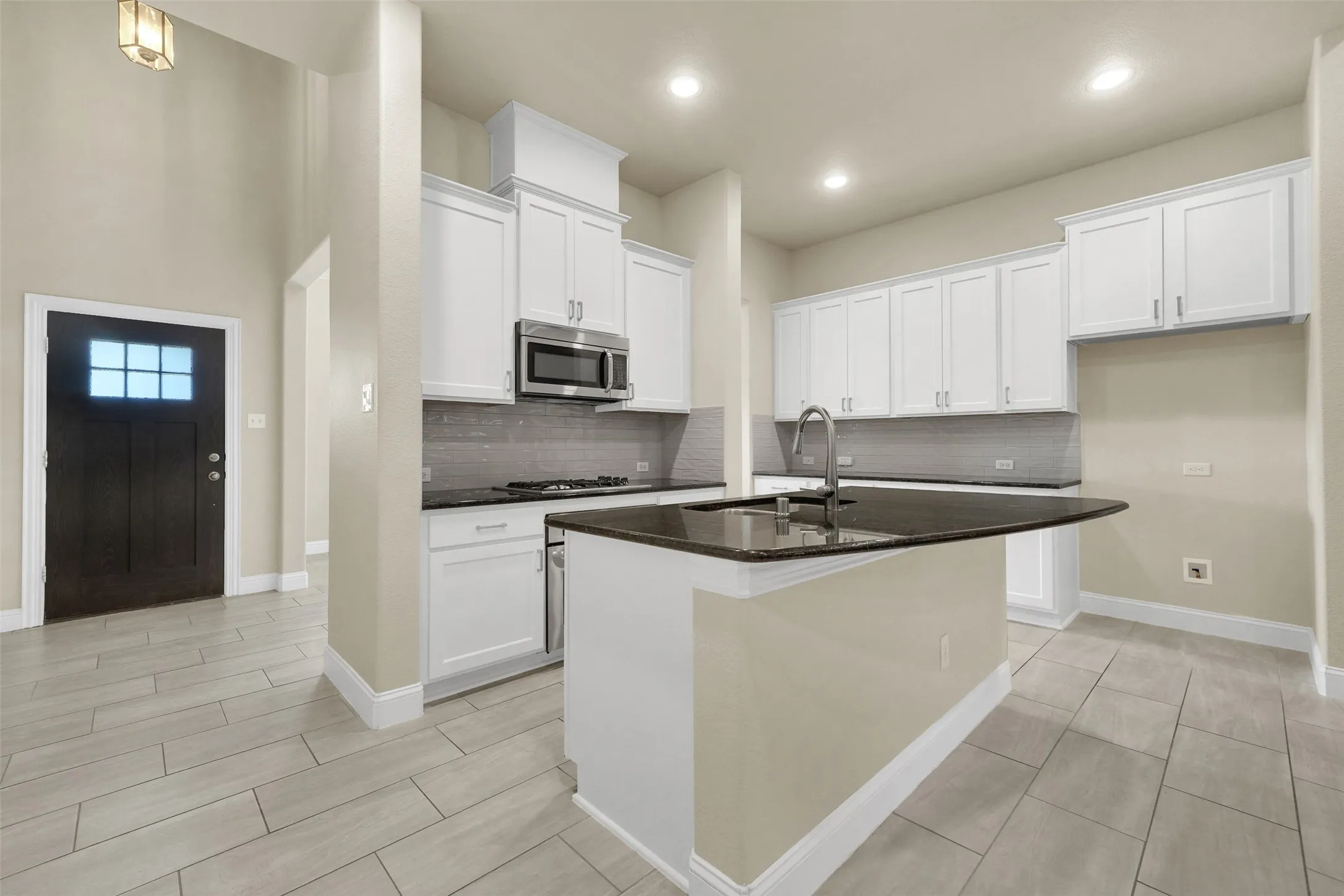 Single Family Residence For Rent in Dallas County , 5805 Zinnia Drive, Rowlett, Texas 75089, 3 Bedroom, 2 Bathroom, 2 Garage spaces, 1,936 Sqft, built in 2014, mls#21391771, Real Estate Agent in Rowlett, Homes For Rent in Dallas county, Homes For Rent in Rowlett, Realtor in Rowlett Texas, Real Estate Brokerage Independent Realty Texas, Luminita Cordes Realtor