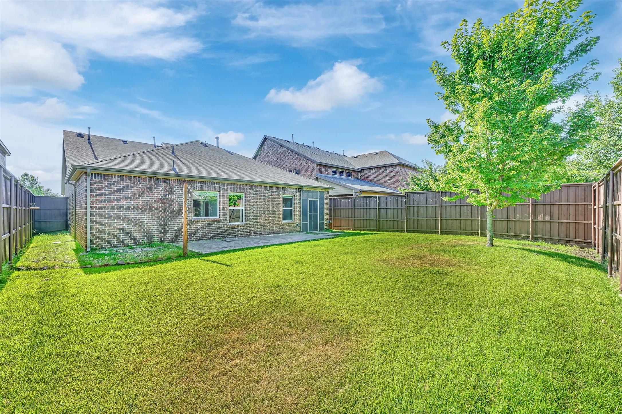 Single Family Residence For Rent in Dallas County , 5805 Zinnia Drive, Rowlett, Texas 75089, 3 Bedroom, 2 Bathroom, 2 Garage spaces, 1,936 Sqft, built in 2014, mls#21391771, Real Estate Agent in Rowlett, Homes For Rent in Dallas county, Homes For Rent in Rowlett, Realtor in Rowlett Texas, Real Estate Brokerage Independent Realty Texas, Luminita Cordes Realtor