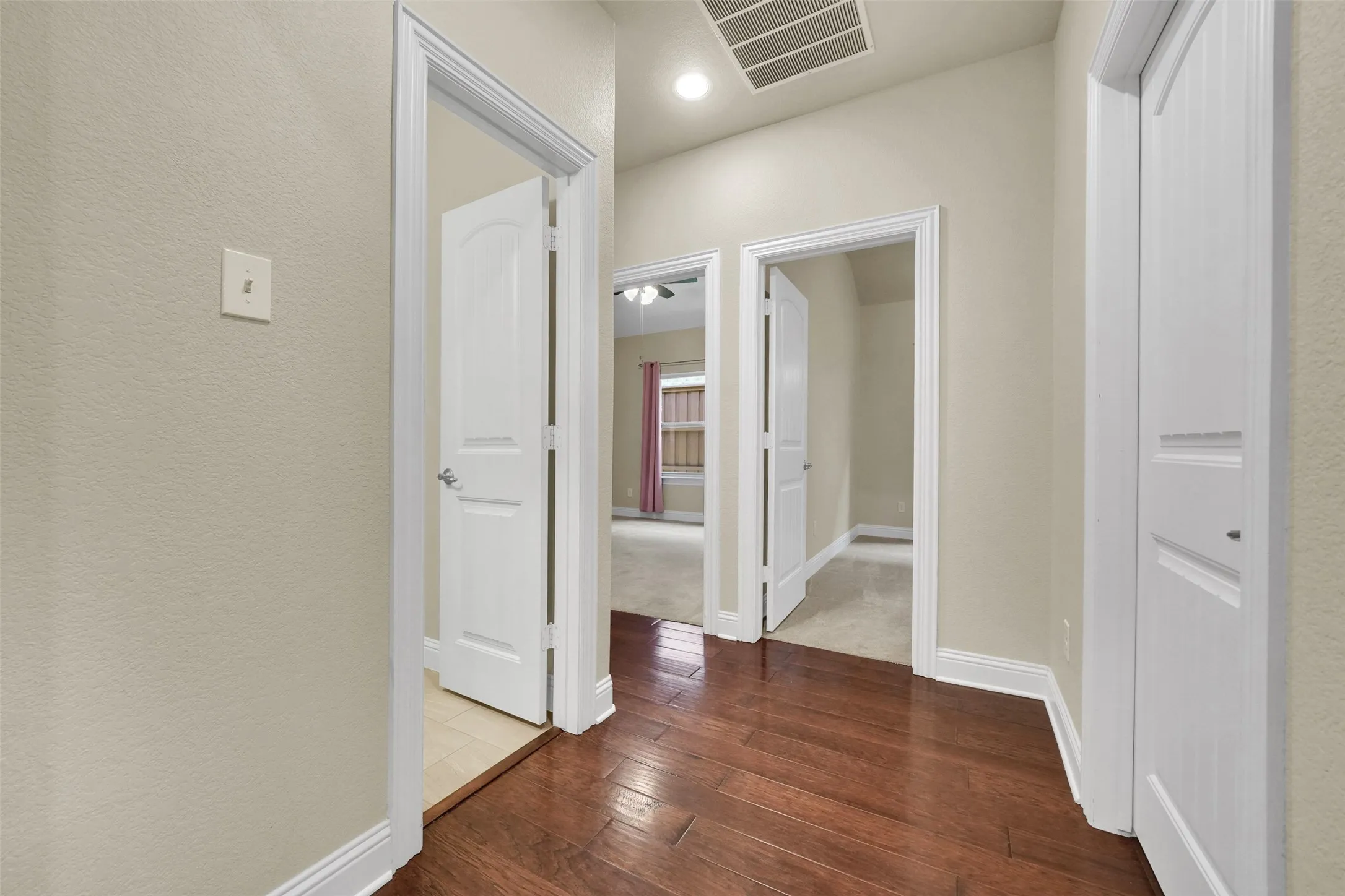 Single Family Residence For Rent in Dallas County , 5805 Zinnia Drive, Rowlett, Texas 75089, 3 Bedroom, 2 Bathroom, 2 Garage spaces, 1,936 Sqft, built in 2014, mls#21391771, Real Estate Agent in Rowlett, Homes For Rent in Dallas county, Homes For Rent in Rowlett, Realtor in Rowlett Texas, Real Estate Brokerage Independent Realty Texas, Luminita Cordes Realtor