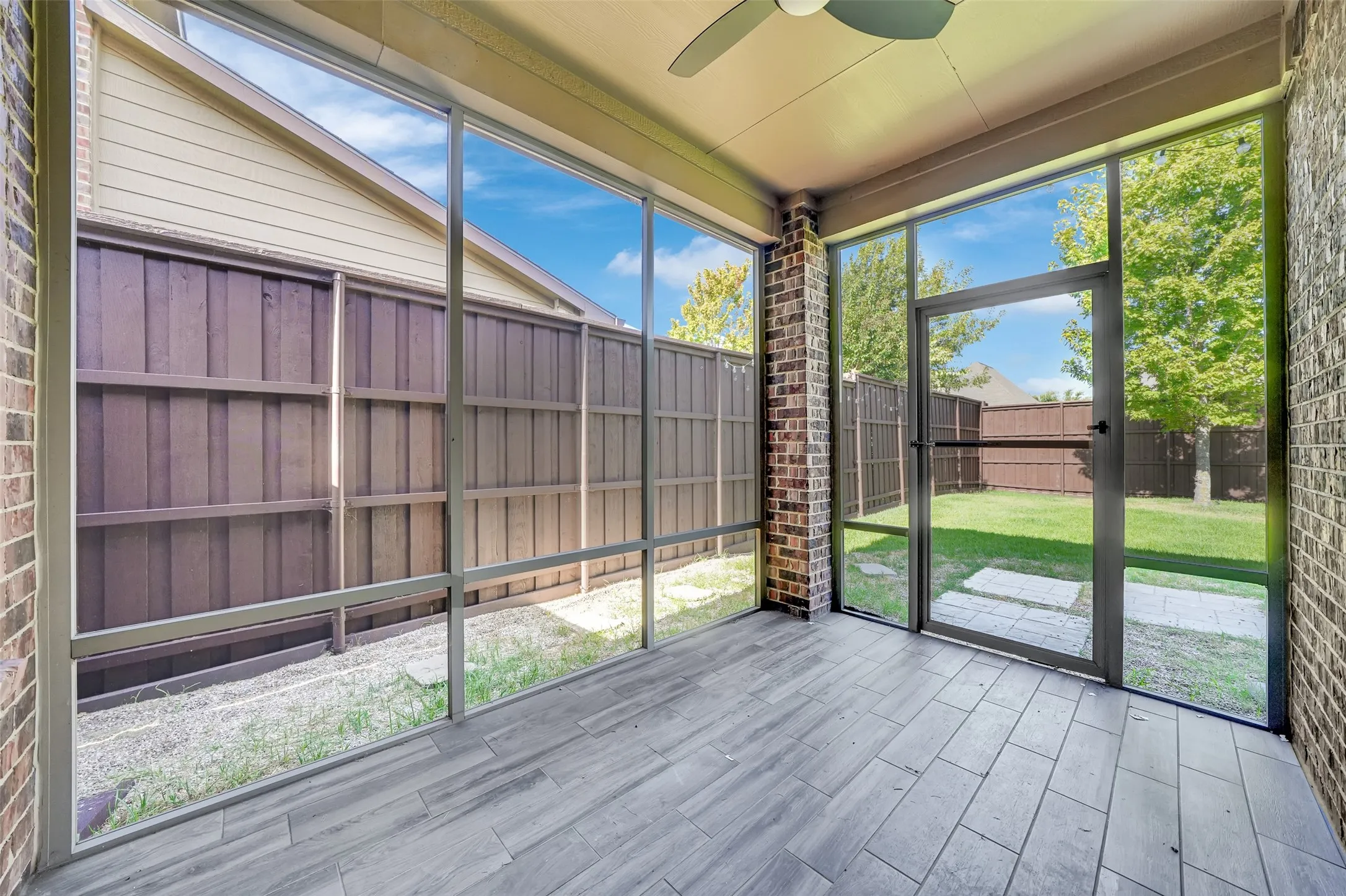Single Family Residence For Rent in Dallas County , 5805 Zinnia Drive, Rowlett, Texas 75089, 3 Bedroom, 2 Bathroom, 2 Garage spaces, 1,936 Sqft, built in 2014, mls#21391771, Real Estate Agent in Rowlett, Homes For Rent in Dallas county, Homes For Rent in Rowlett, Realtor in Rowlett Texas, Real Estate Brokerage Independent Realty Texas, Luminita Cordes Realtor