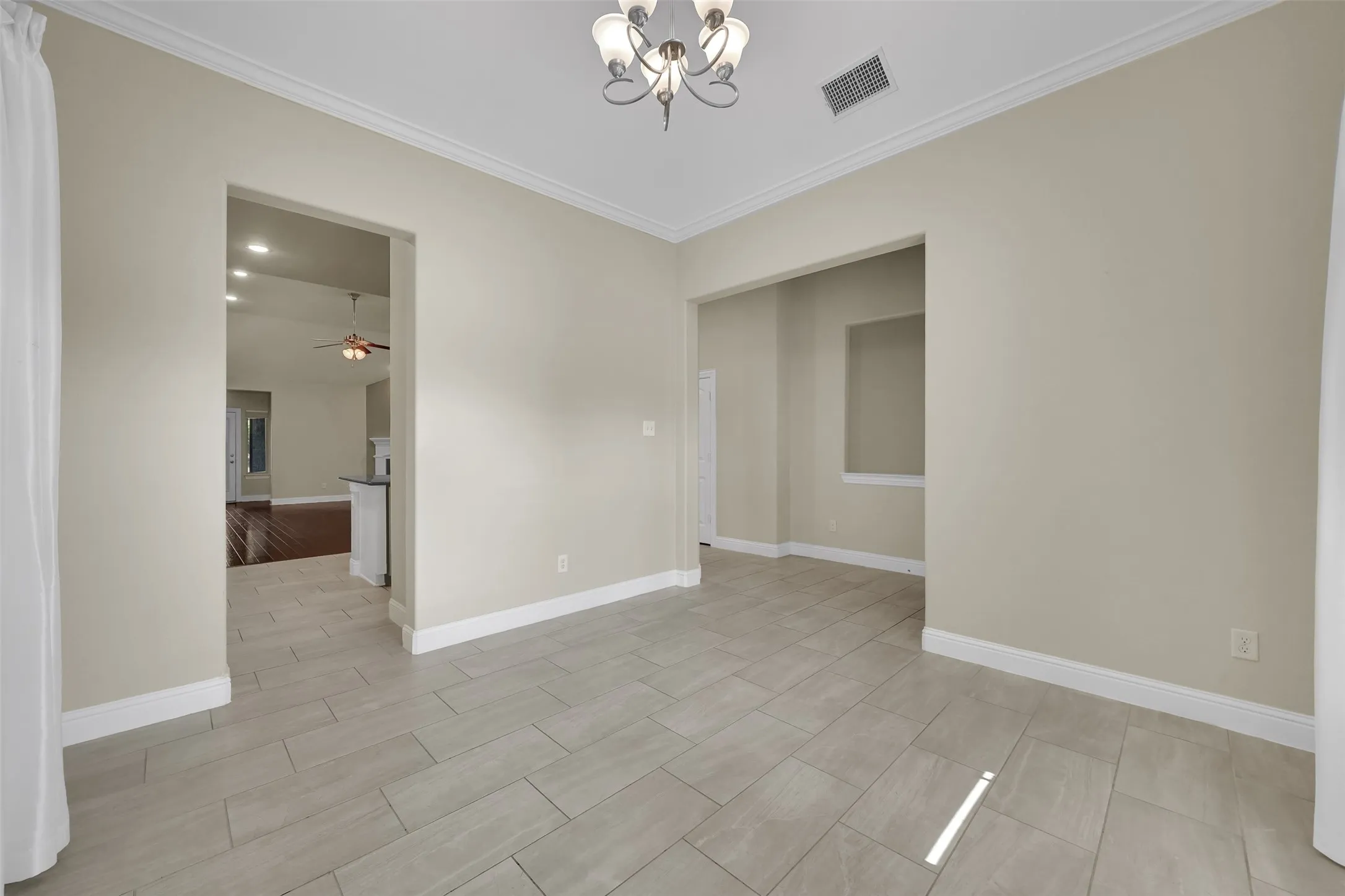 Single Family Residence For Rent in Dallas County , 5805 Zinnia Drive, Rowlett, Texas 75089, 3 Bedroom, 2 Bathroom, 2 Garage spaces, 1,936 Sqft, built in 2014, mls#21391771, Real Estate Agent in Rowlett, Homes For Rent in Dallas county, Homes For Rent in Rowlett, Realtor in Rowlett Texas, Real Estate Brokerage Independent Realty Texas, Luminita Cordes Realtor